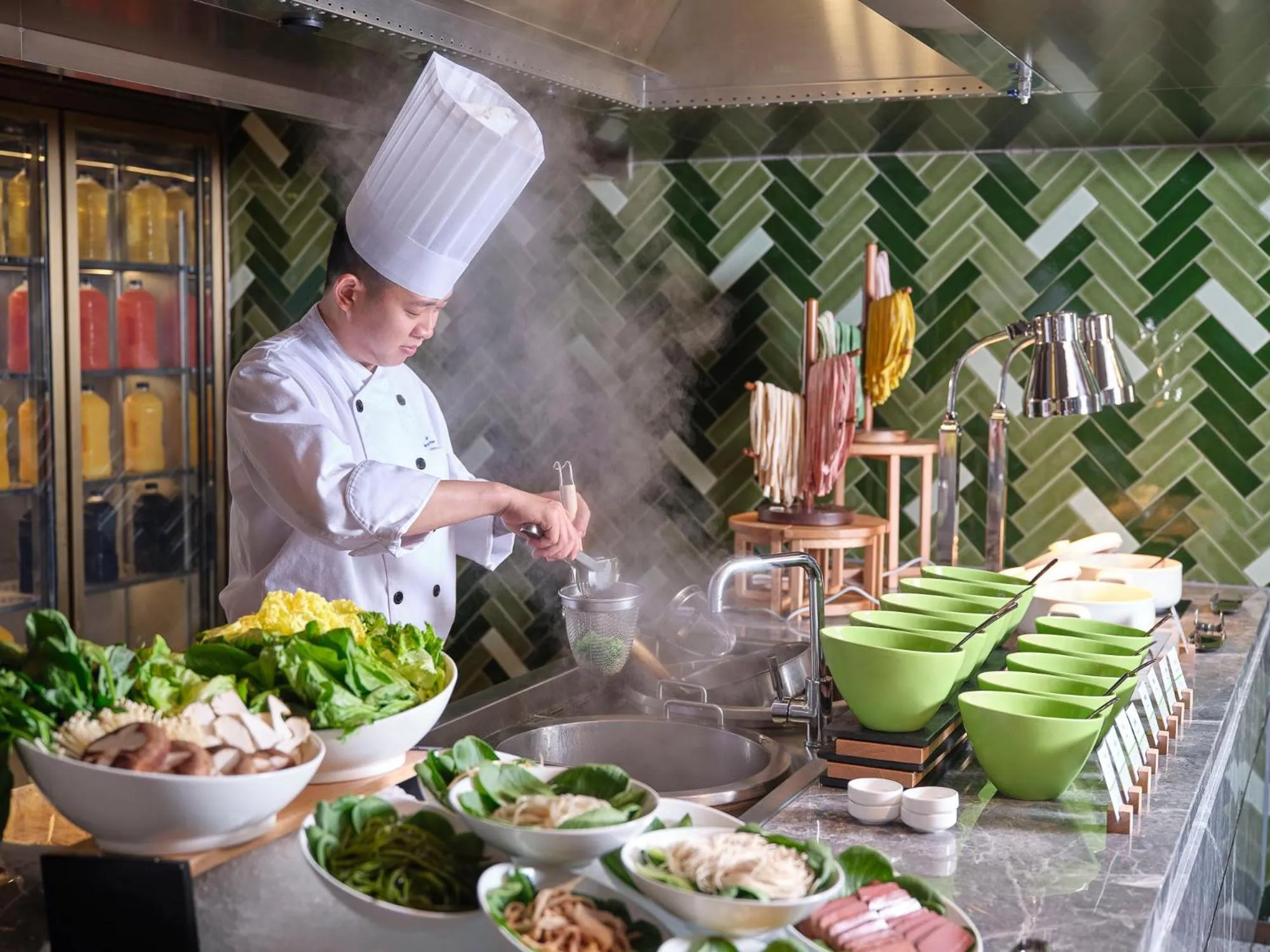 Staff in Doubletree By Hilton Yancheng Dayangwan