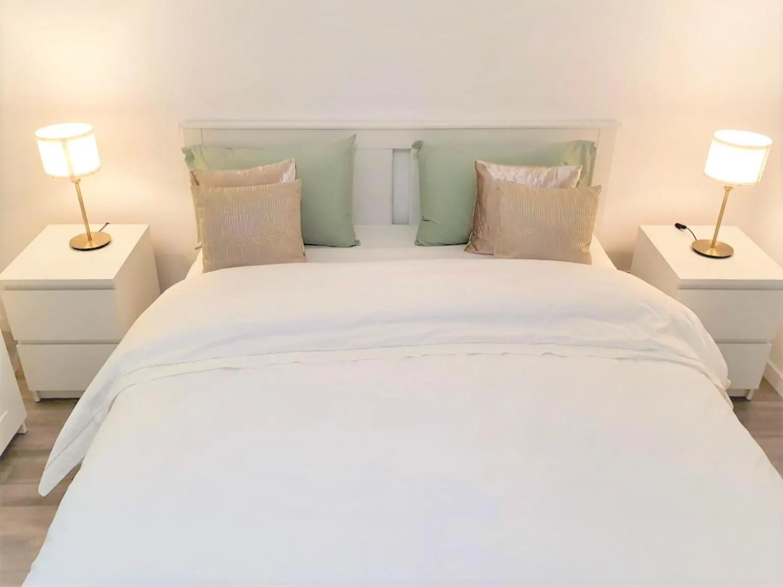 Bed in Sublime Appartemt 5 min Disneyland/Vallée Village/Val d'europe