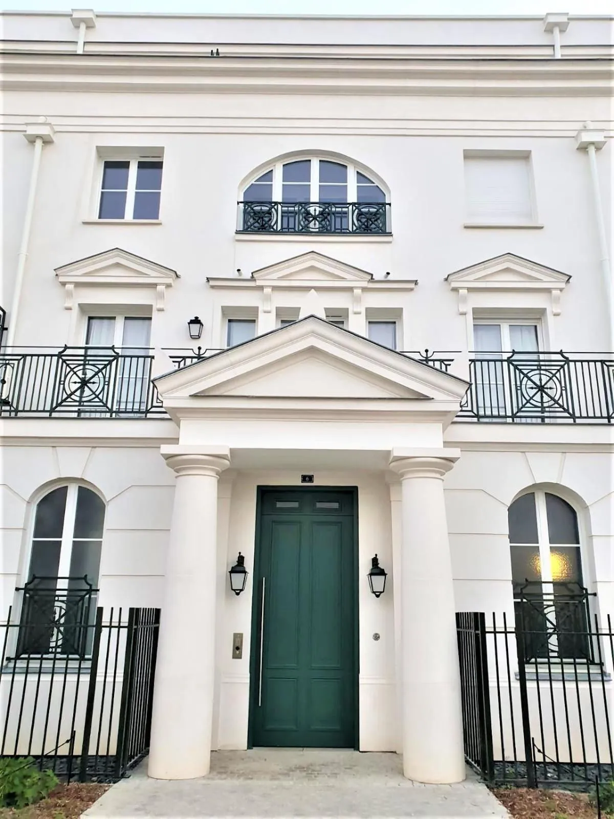 Property building in Sublime Appartemt 5 min Disneyland/Vallée Village/Val d'europe