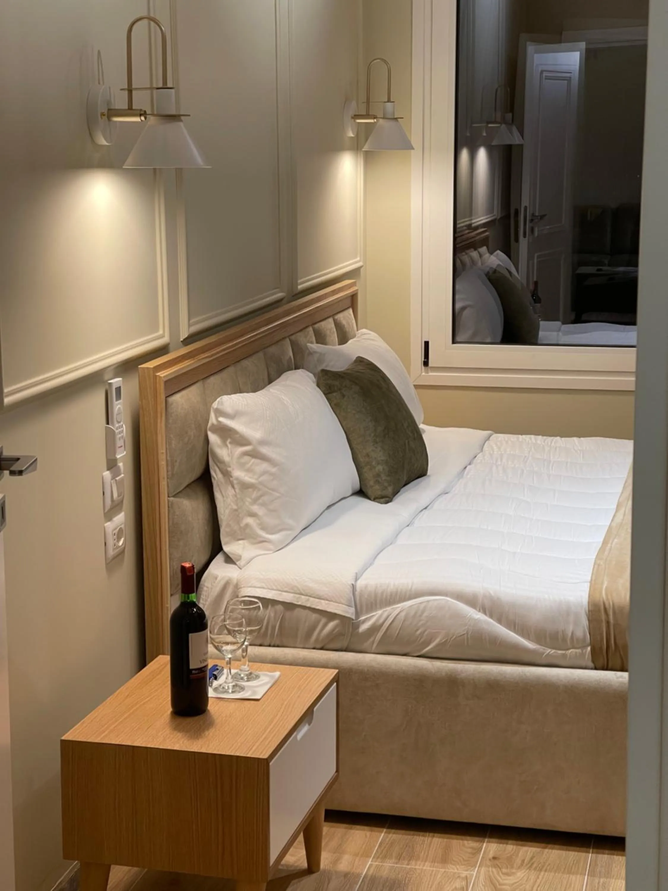 Bed in Arial Penthouse Suites