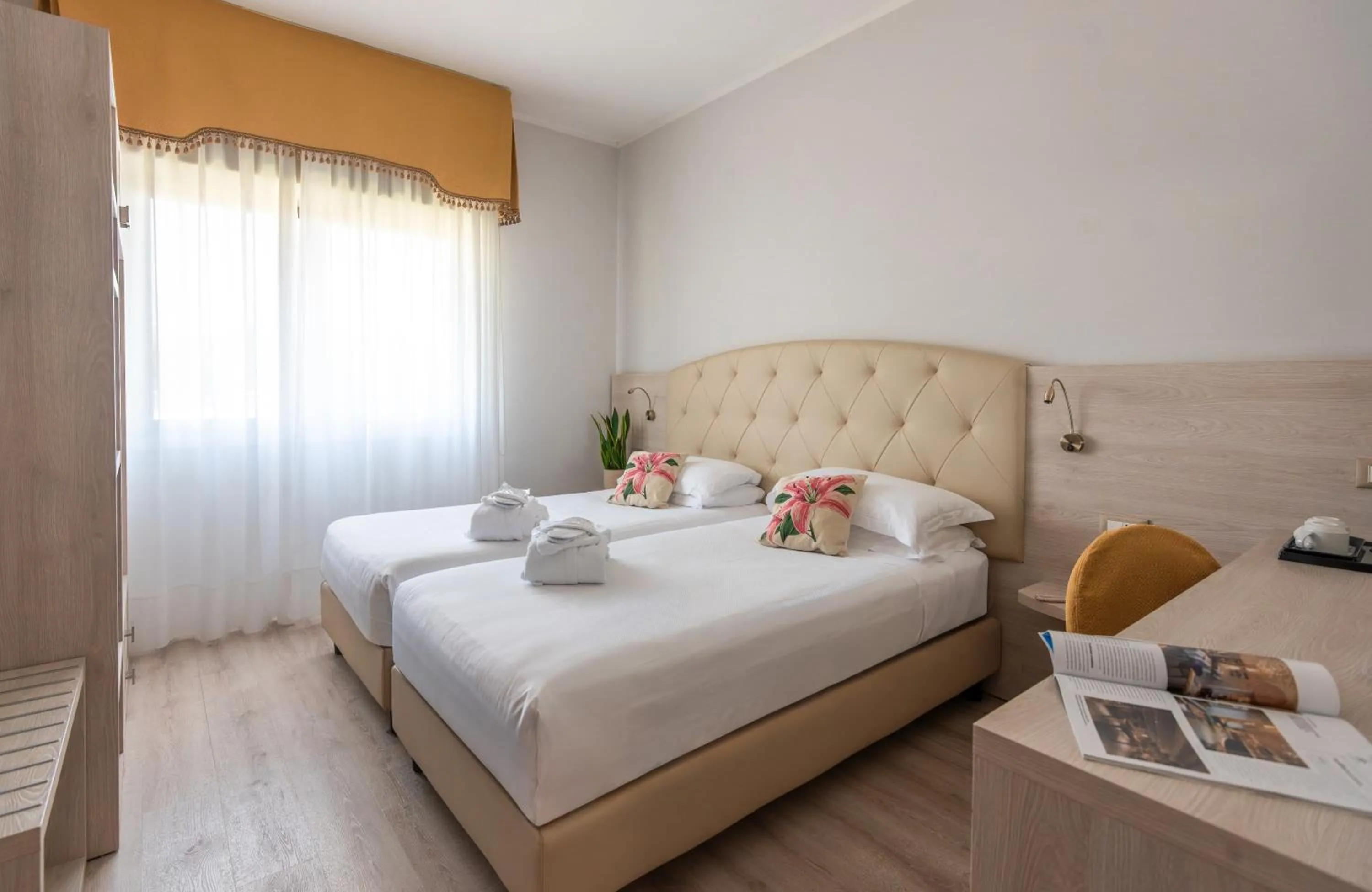 Bedroom, Bed in Hotel Castello Artemide Congressi