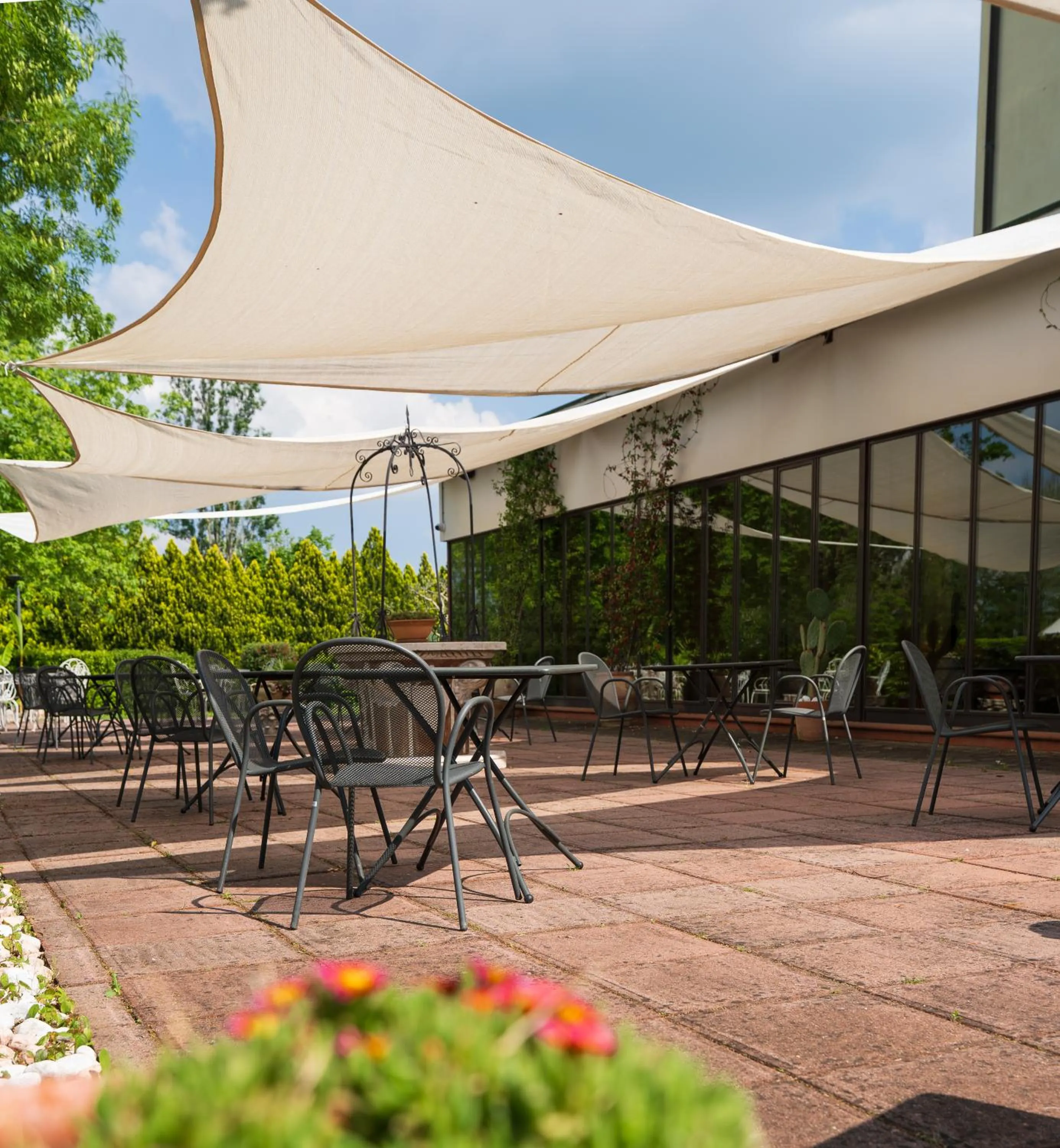 Patio in Hotel Castello Artemide Congressi