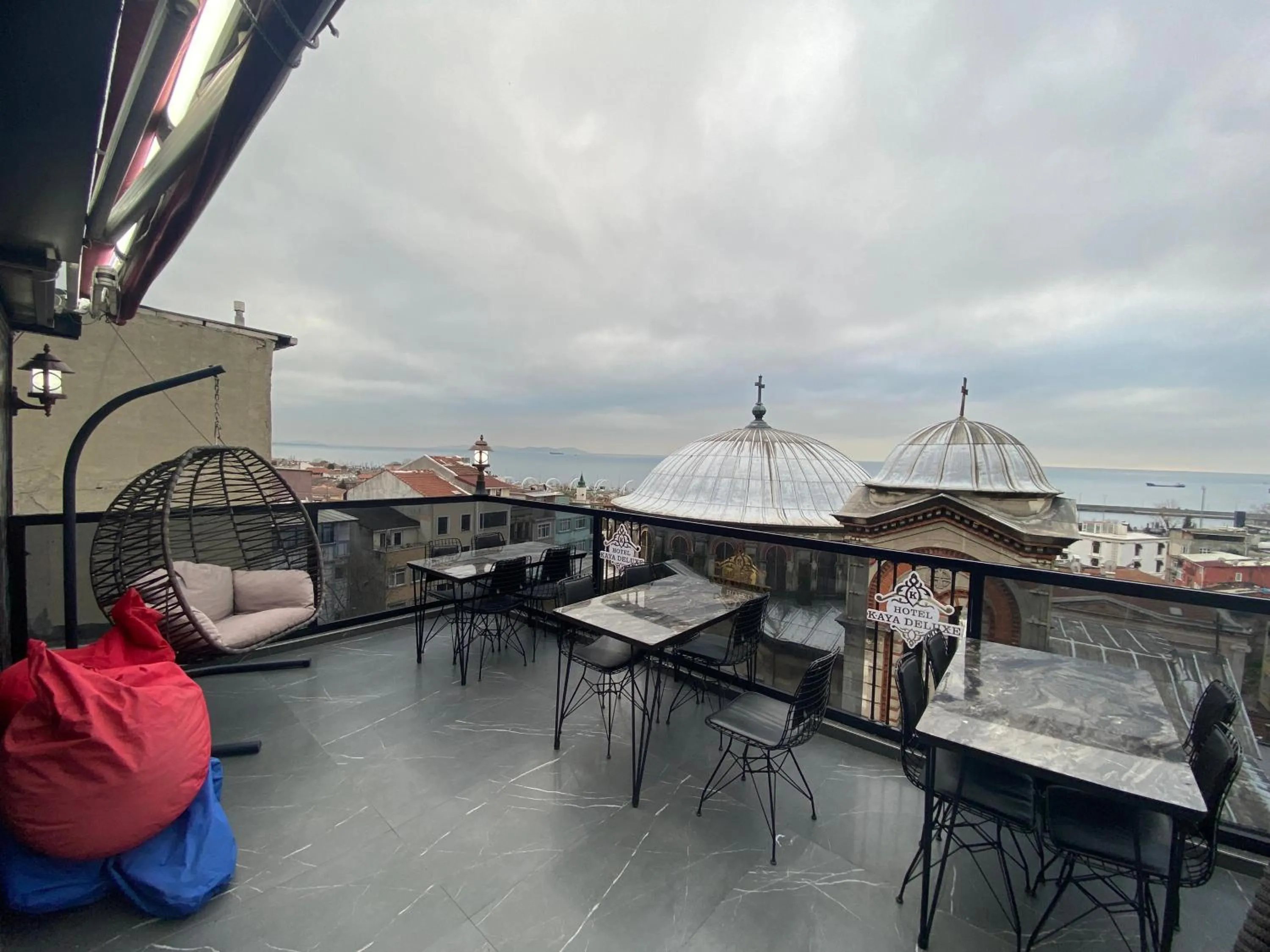 Restaurant/places to eat in Malakat Istanbul Hotel & Spa