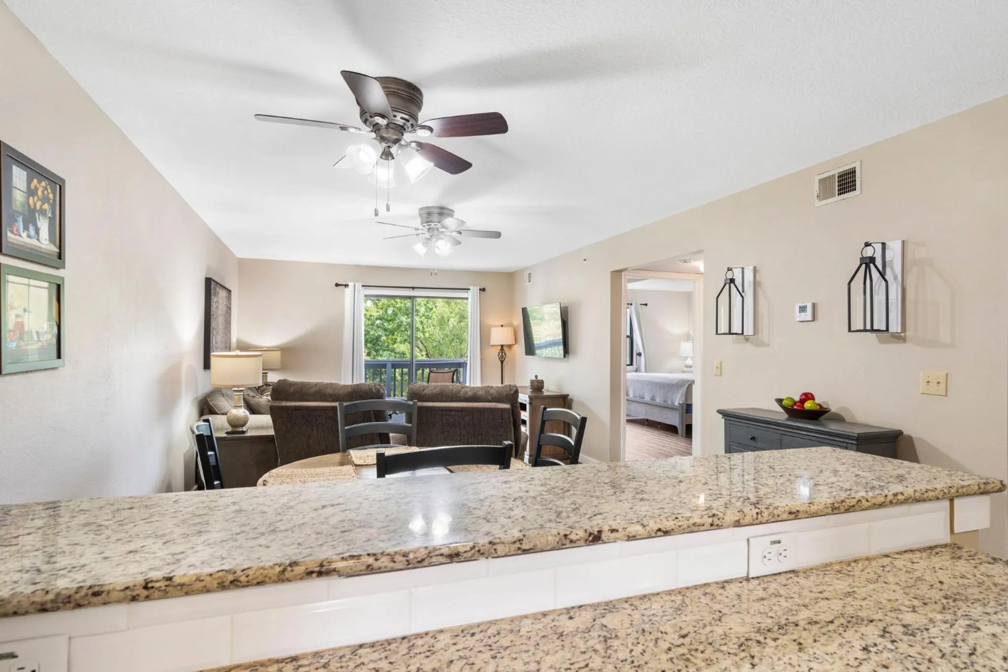 Family in Branson Getaway, Pools, Hot Tub & Lake Access