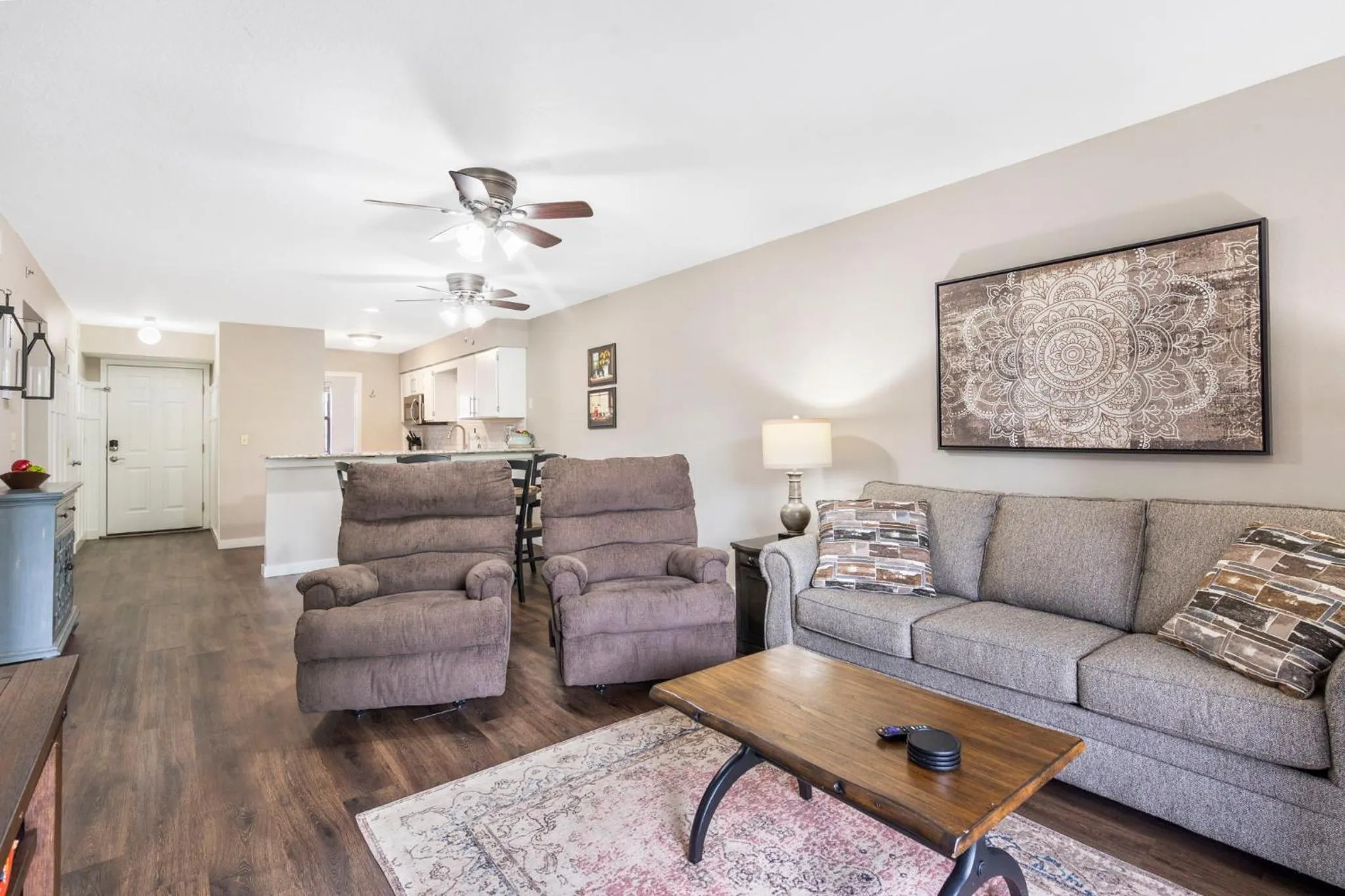 Family in Branson Getaway, Pools, Hot Tub & Lake Access