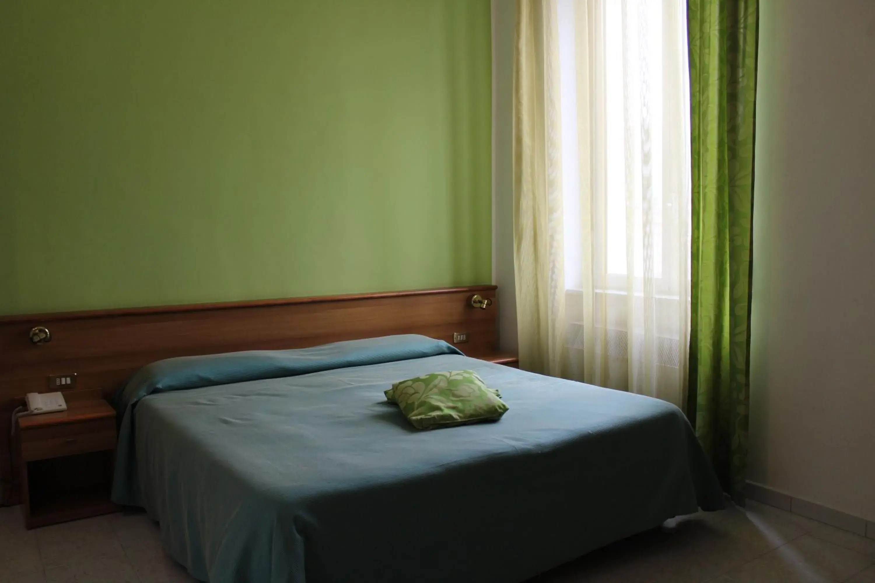 Double or Twin Room - single occupancy in Hotel Santa Marta Double or Twin Room - single occupancy in Hotel Santa Marta