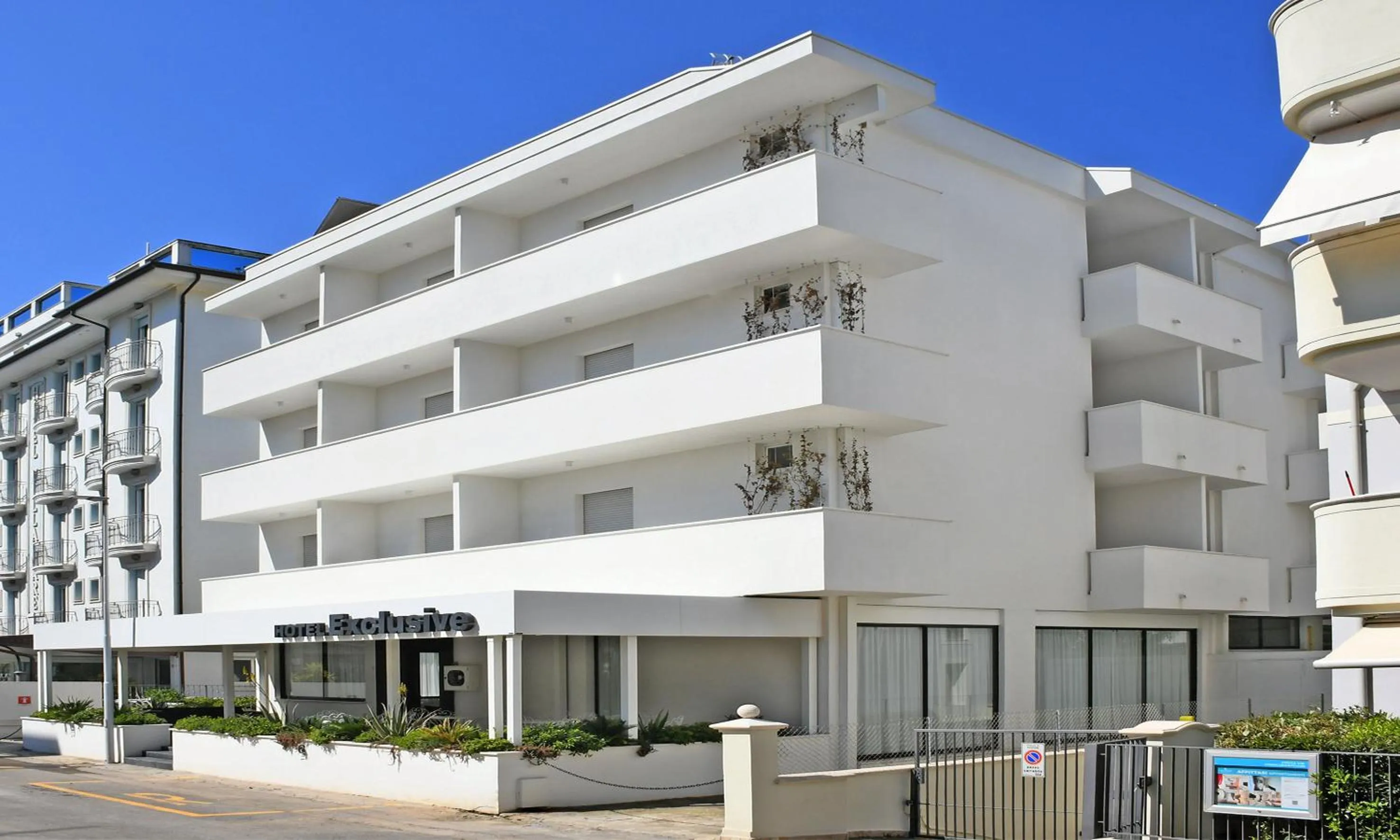 Property building in Hotel Exclusive