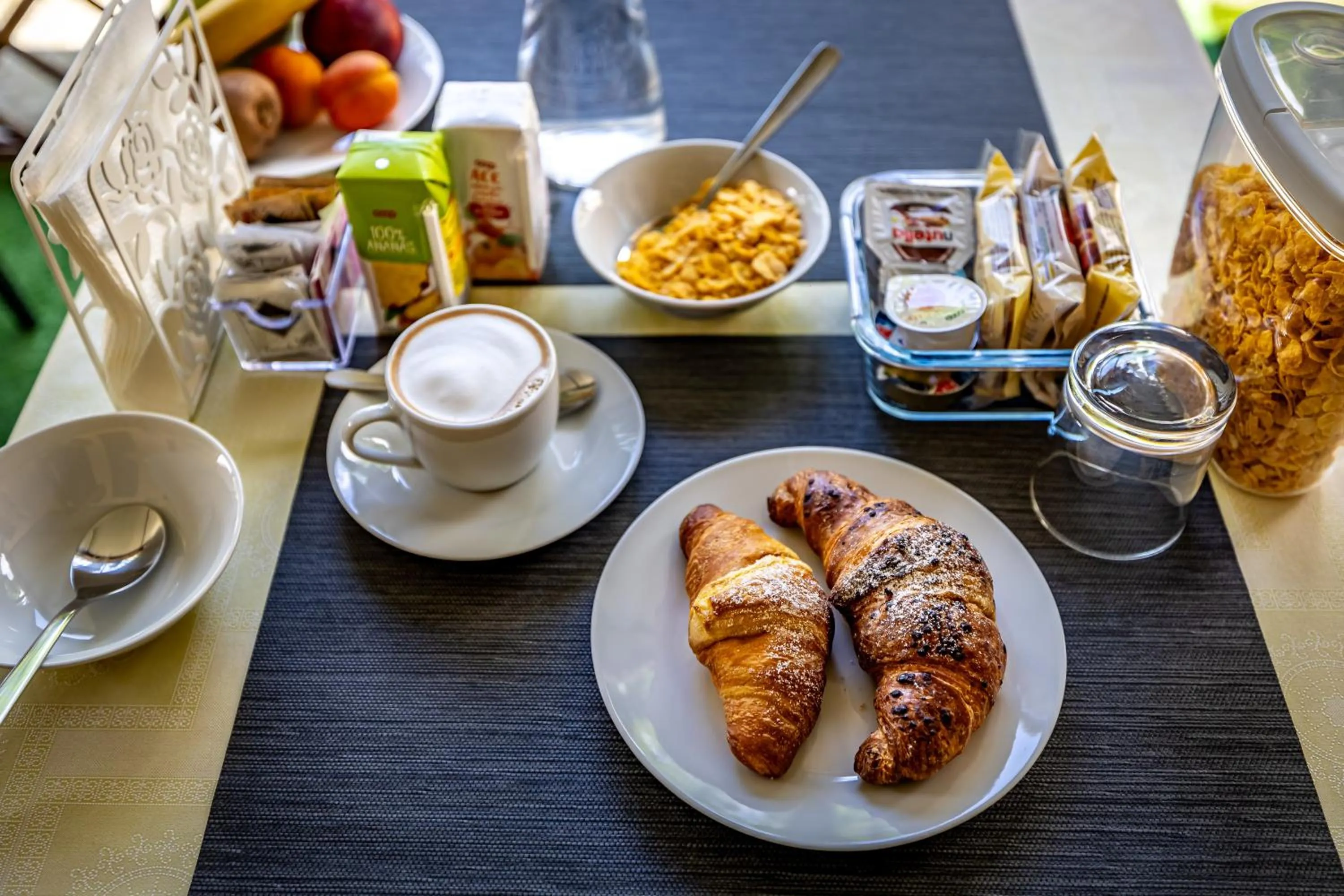Continental breakfast in Hotel Minerva