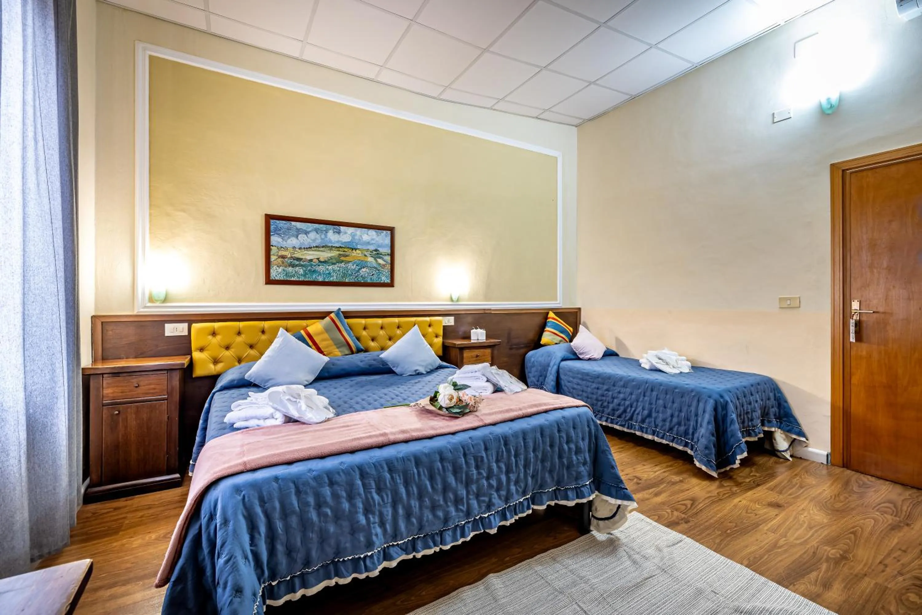 Bed in Hotel Minerva