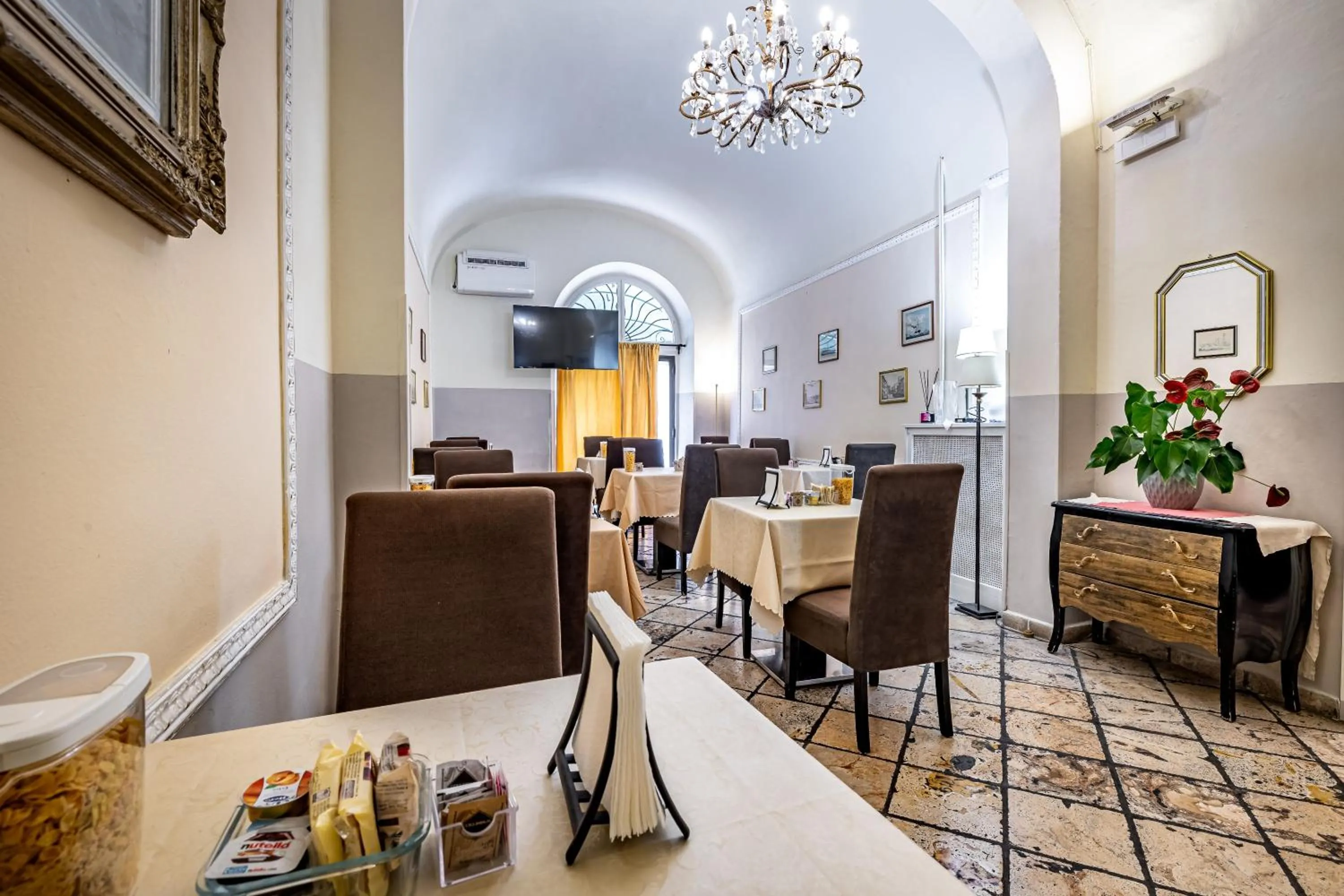 Breakfast in Hotel Minerva