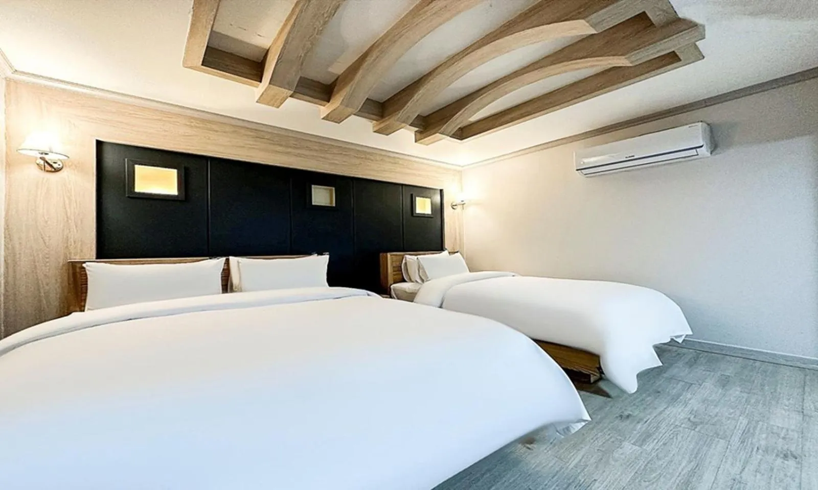 Bed in Gumi time hotel