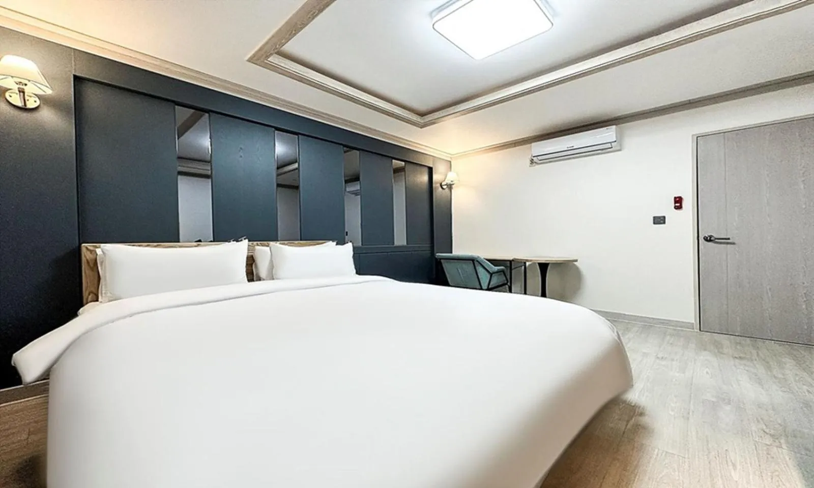 Bed in Gumi time hotel