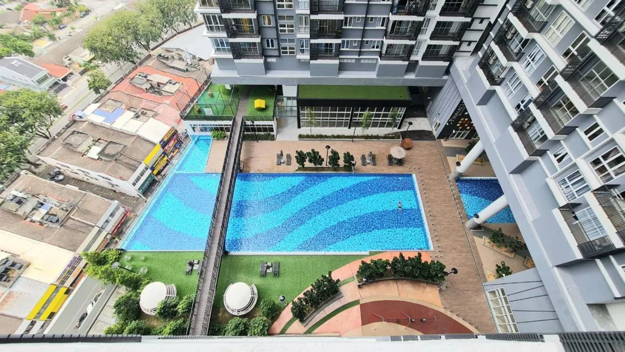 Pool view in Shoppingmall condo sri petaling, Near Bukit jalil 1