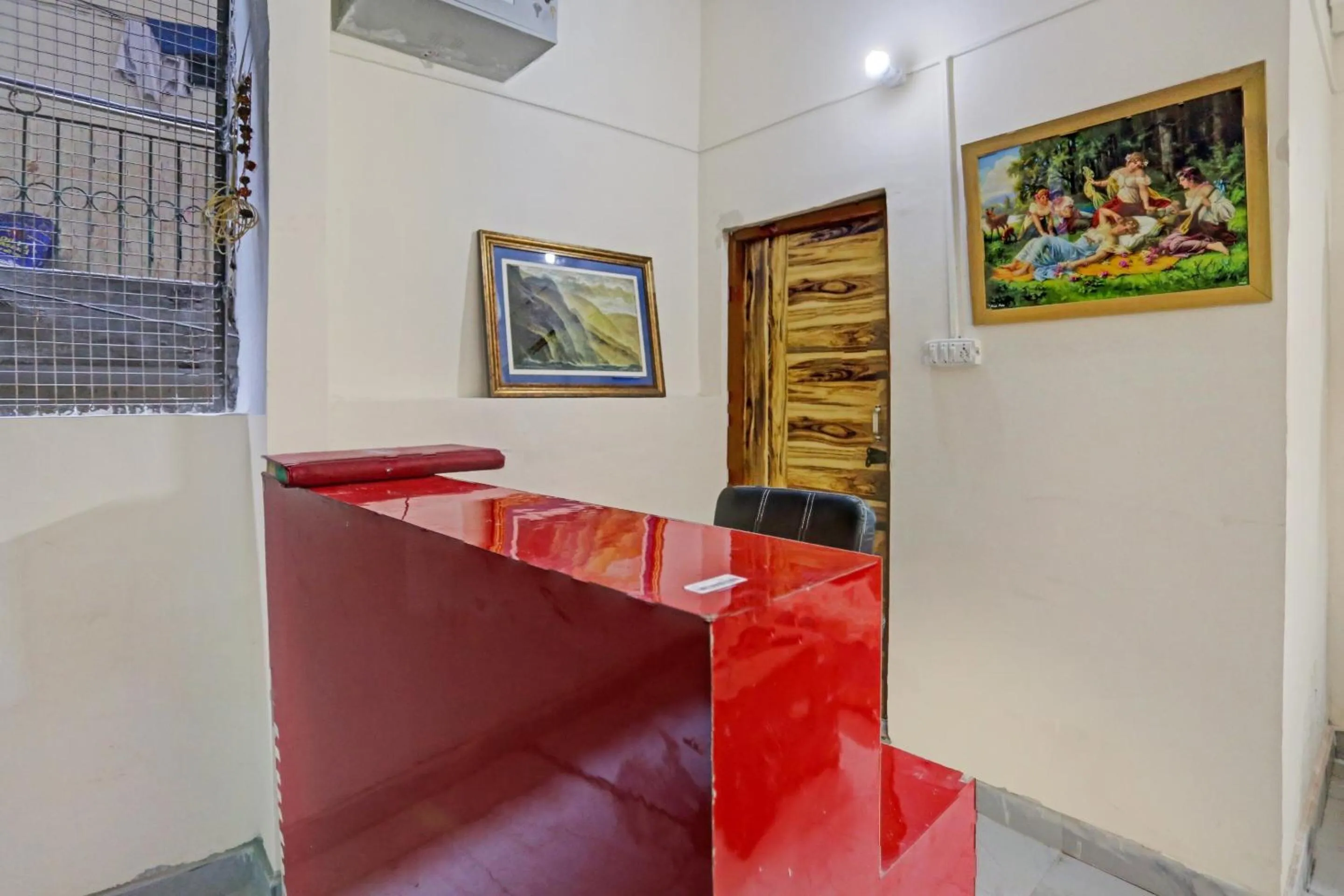 Lobby or reception in Capital O Diamond 18 Near Worlds Of Wonder