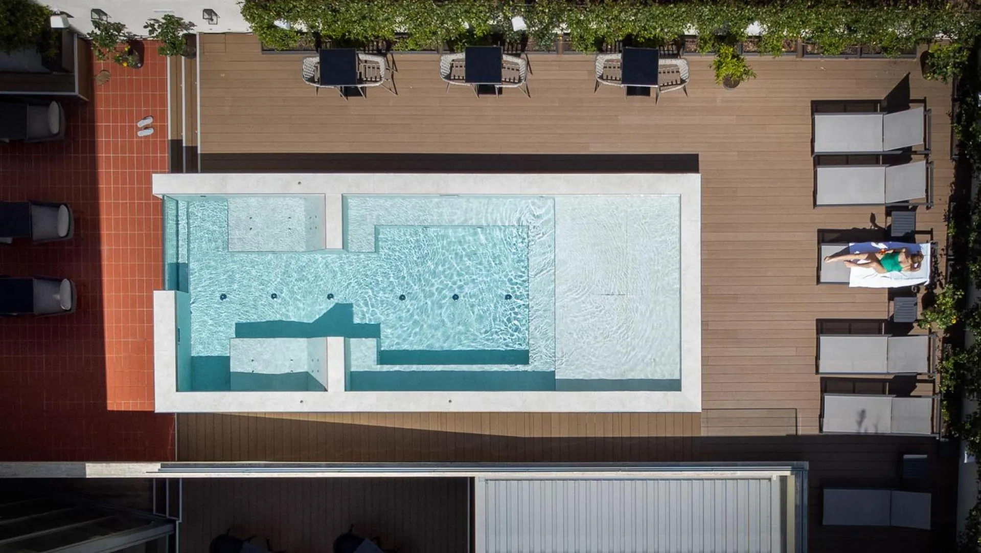 Hot Tub in iQ Hotel Firenze