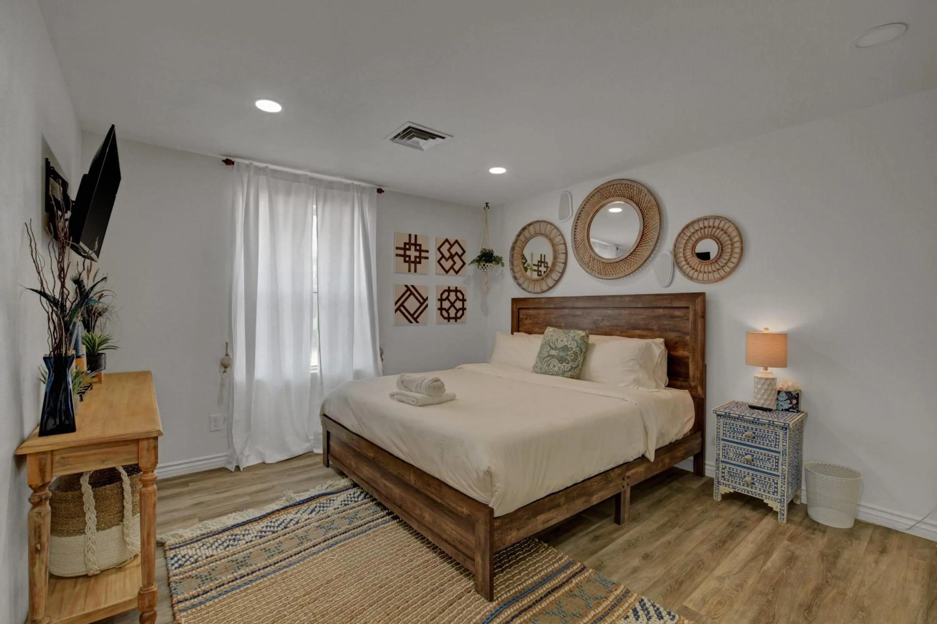 Bed in Buddha Mansion Luxury Resort - 8BR Modern, HotTub, Huge pool, Sauna, BBQ grill, Game Room