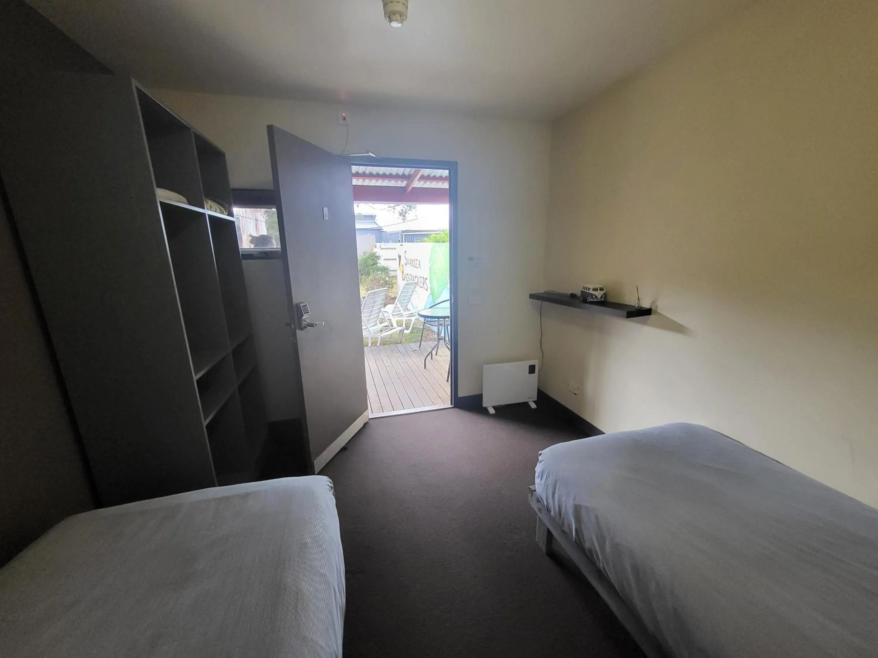 Bed in Swansea Backpackers