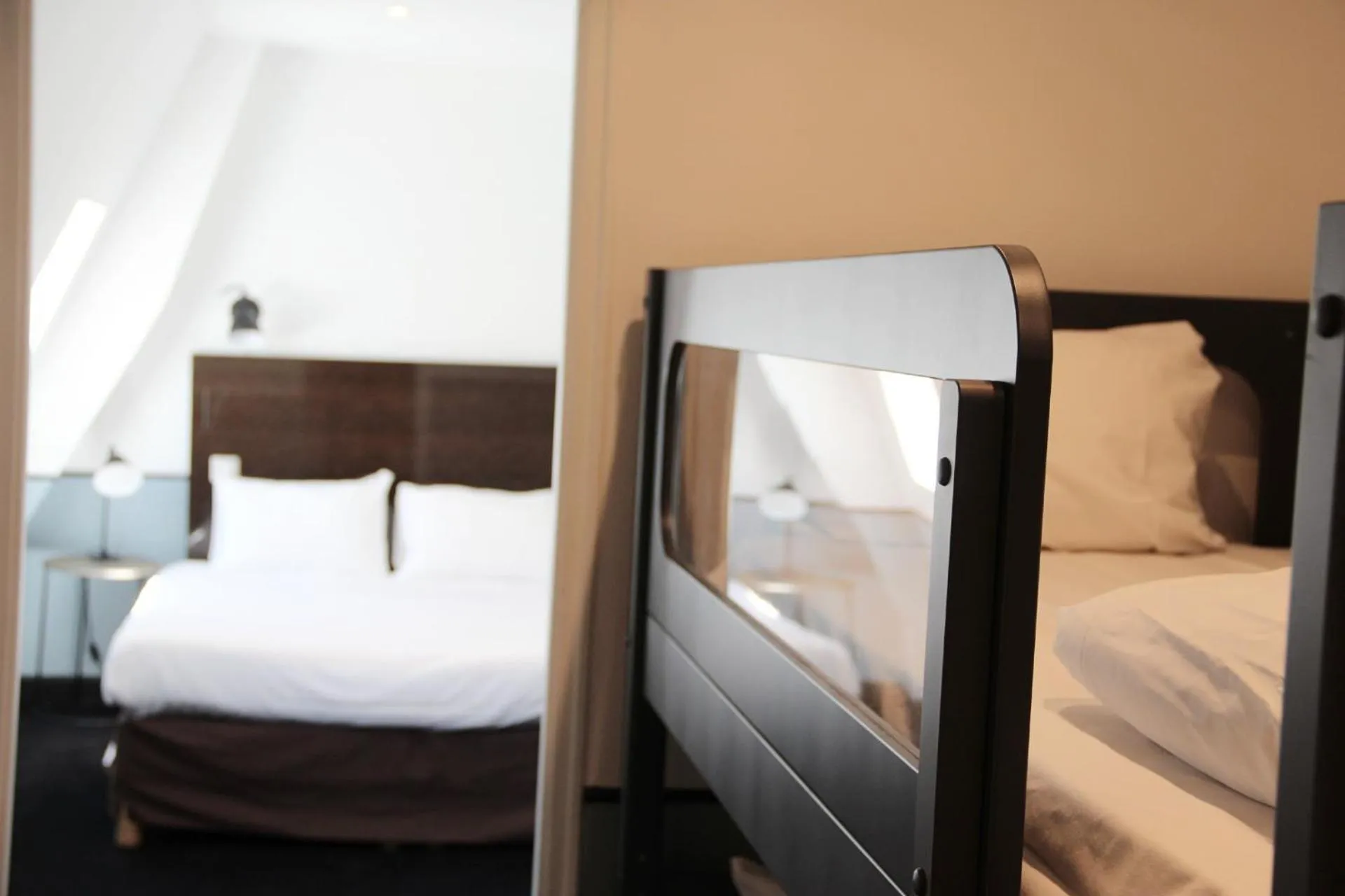 Bed in Lennon by Avalon Hotel Paris Gare du Nord