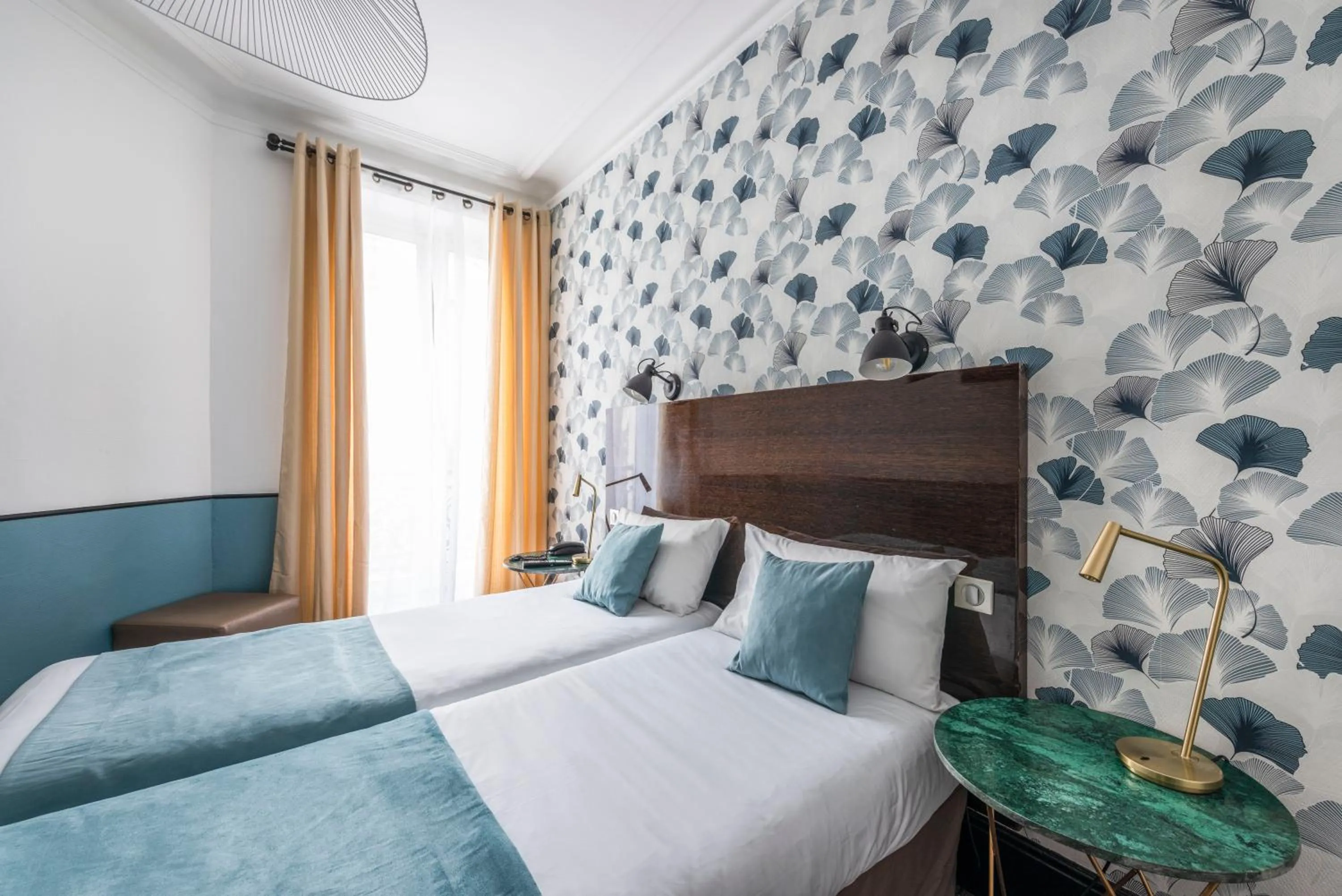 Bed in Lennon by Avalon Hotel Paris Gare du Nord