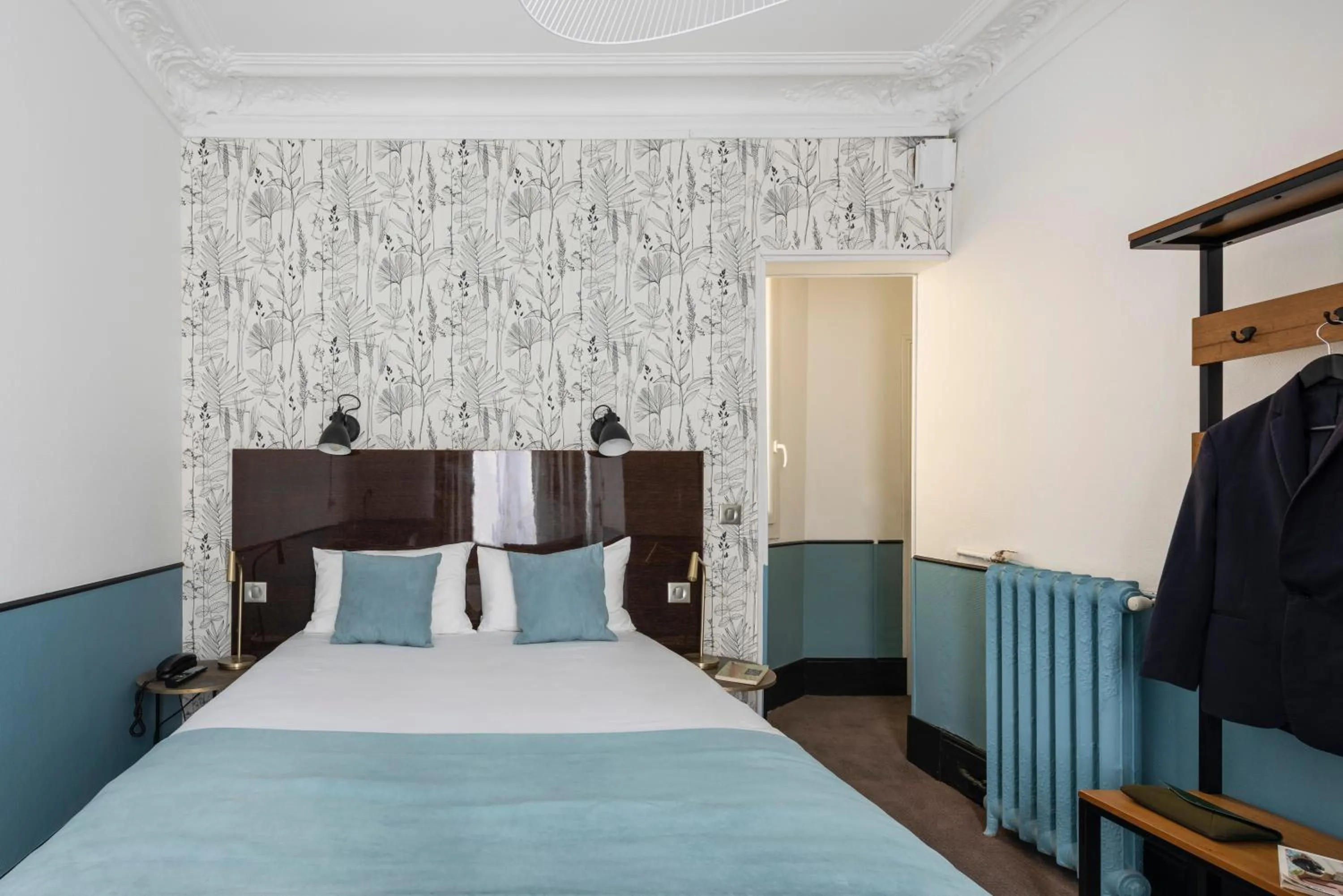 Bed in Lennon by Avalon Hotel Paris Gare du Nord