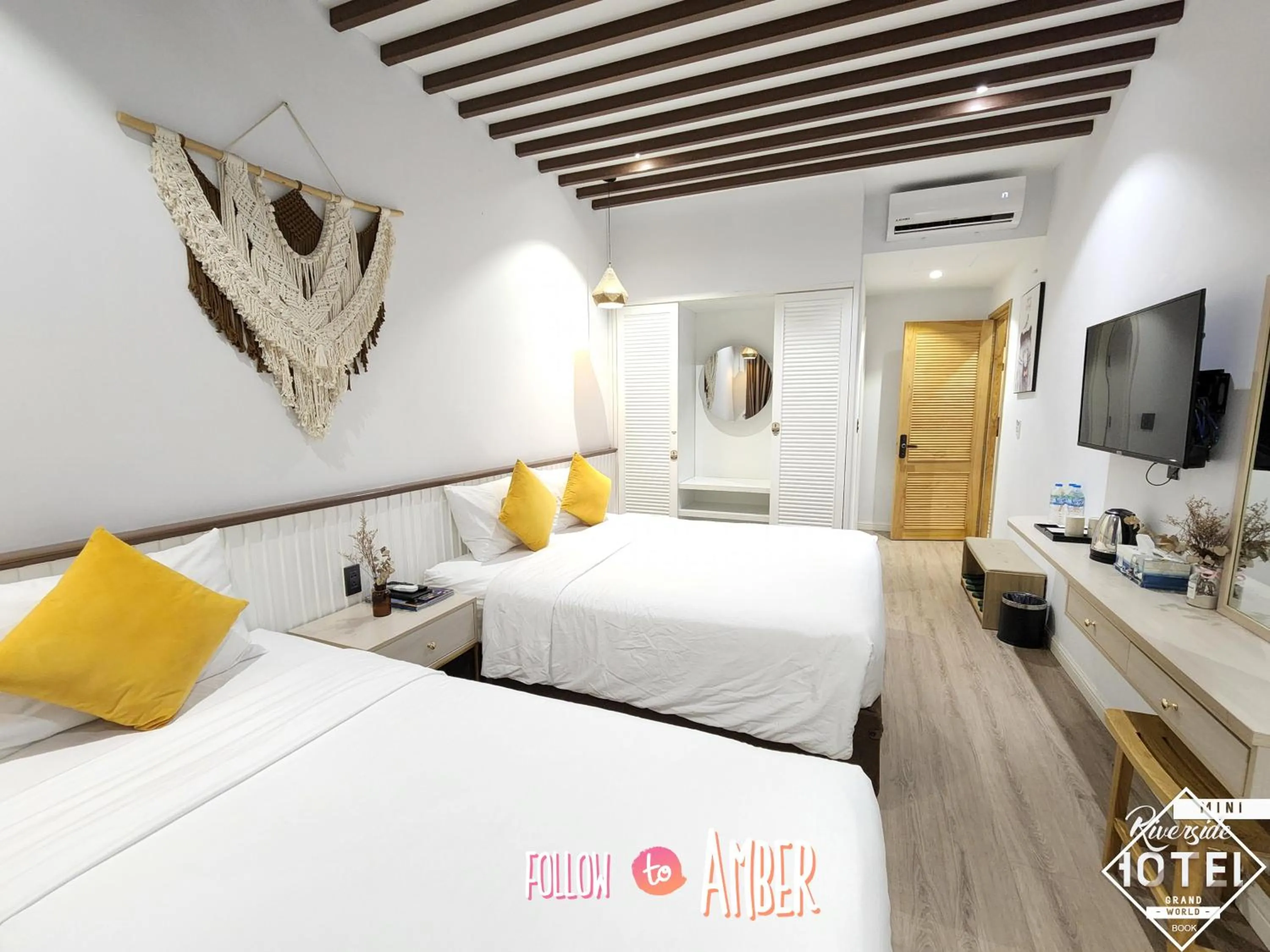 Bedroom, Bed in Riverside Mini Hotel Grand World Phu Quoc