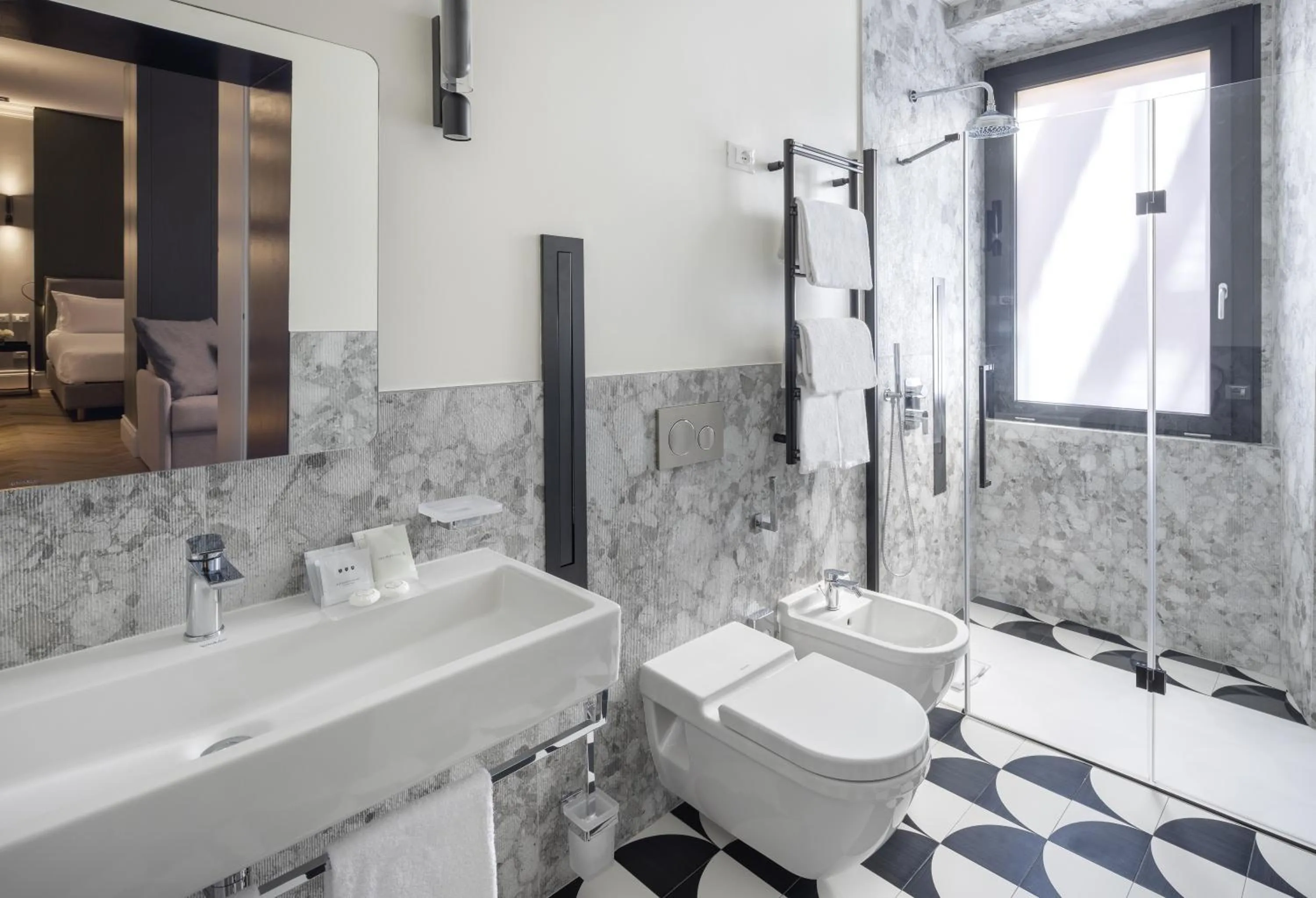 Bathroom in UNA Hotels Galles Milano