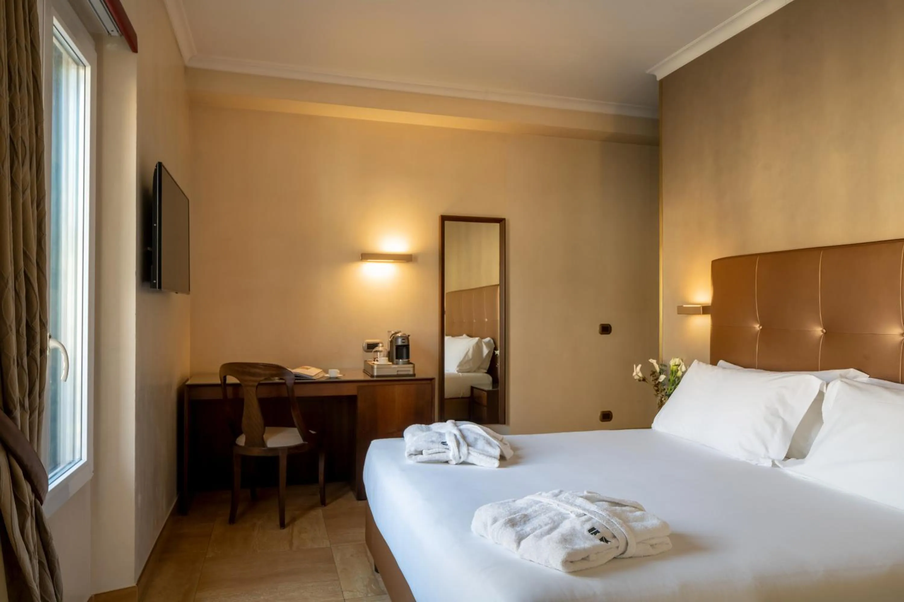 Bed in UNA Hotels Galles Milano