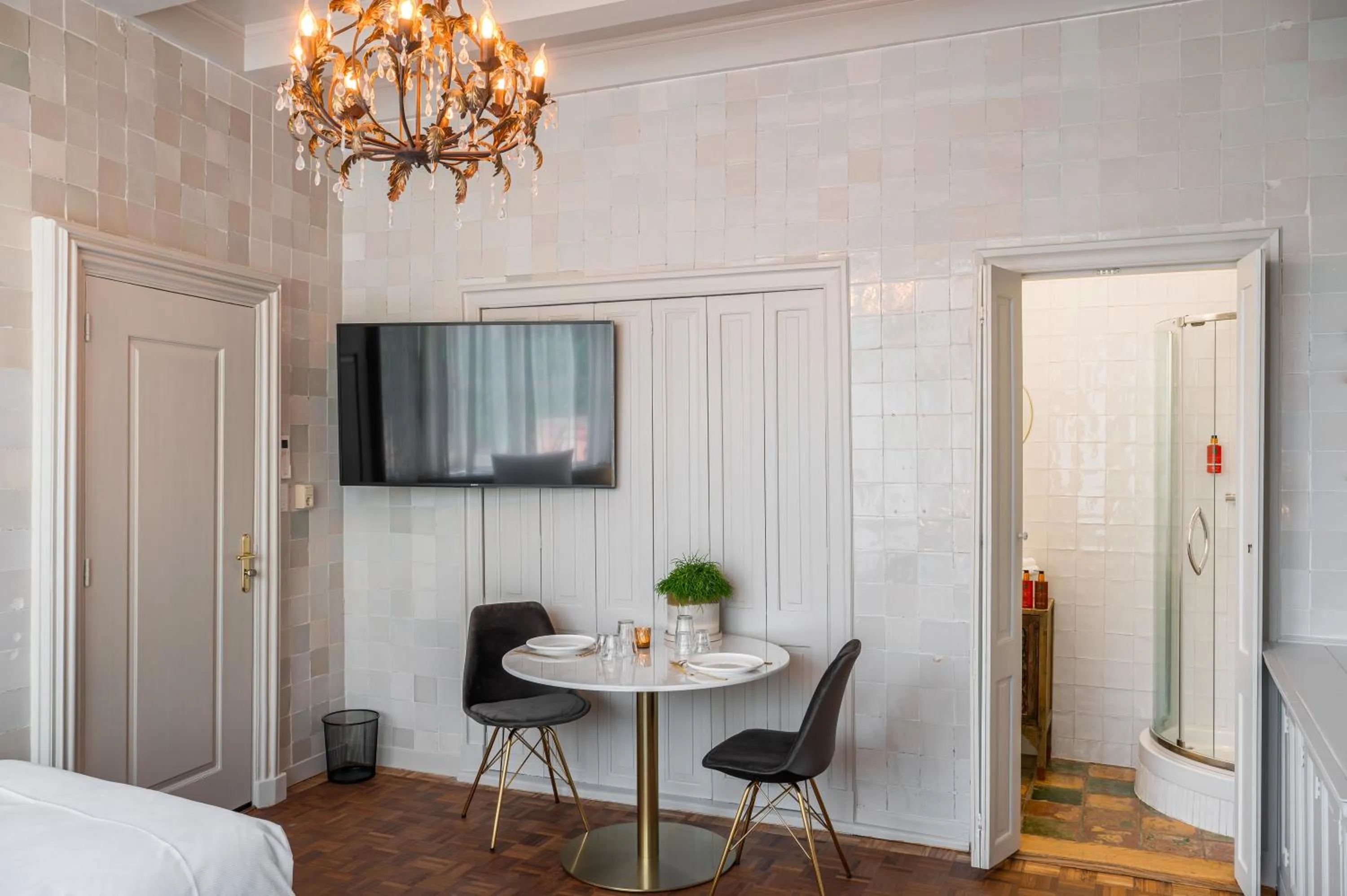 TV and multimedia, Bed in De Olde Signorie