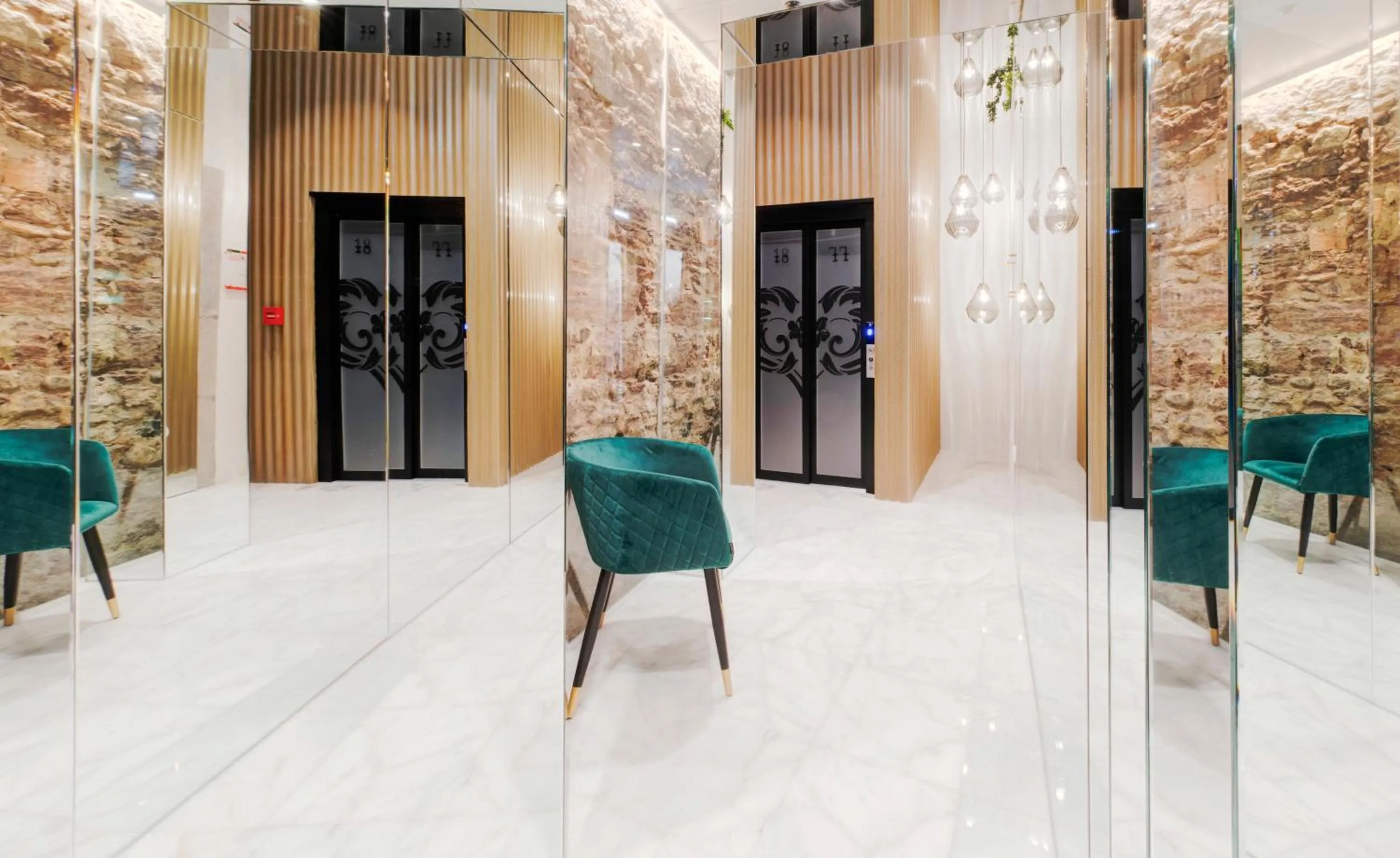 Lobby or reception in 1877 Estrela Palace