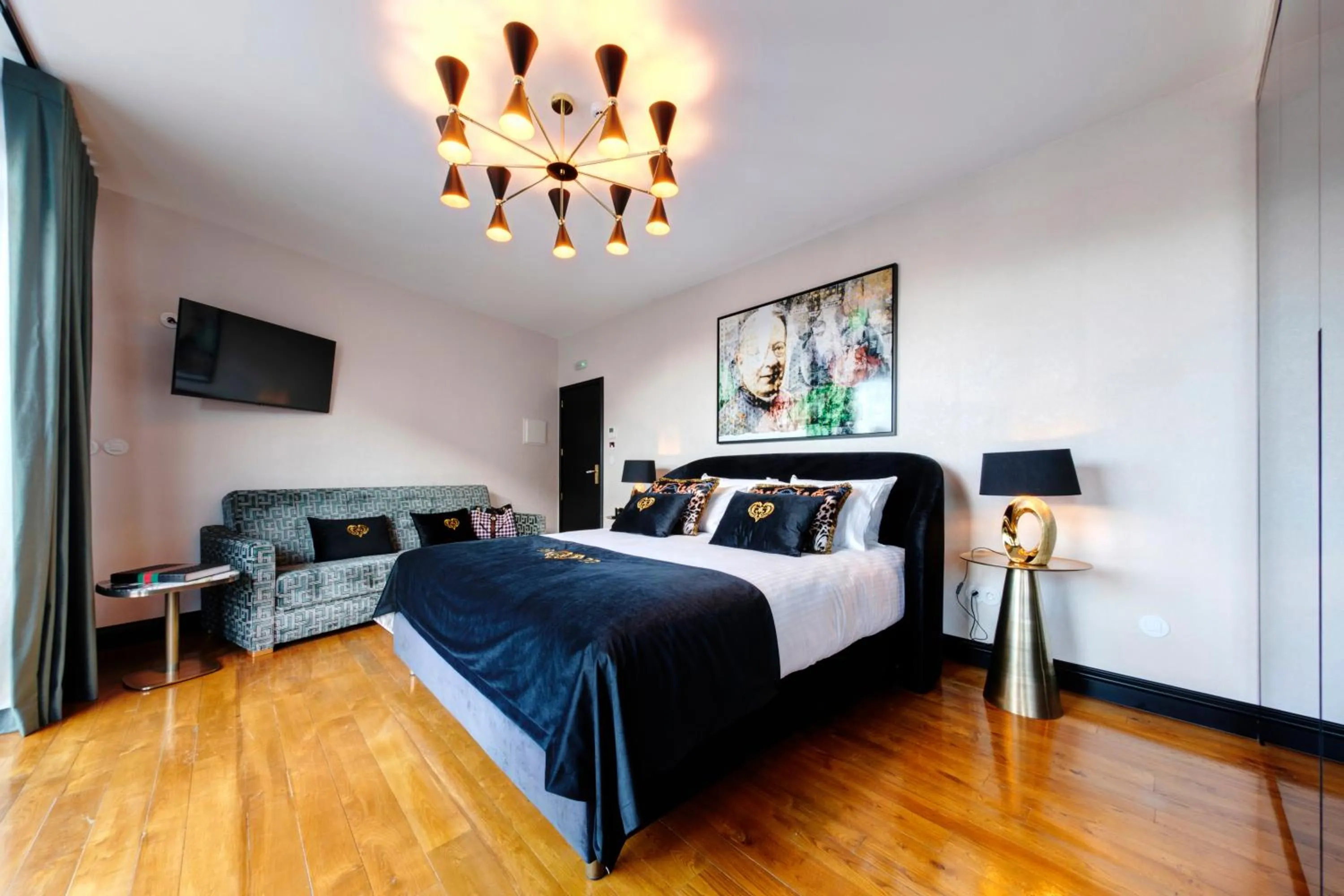 Bed in 1877 Estrela Palace