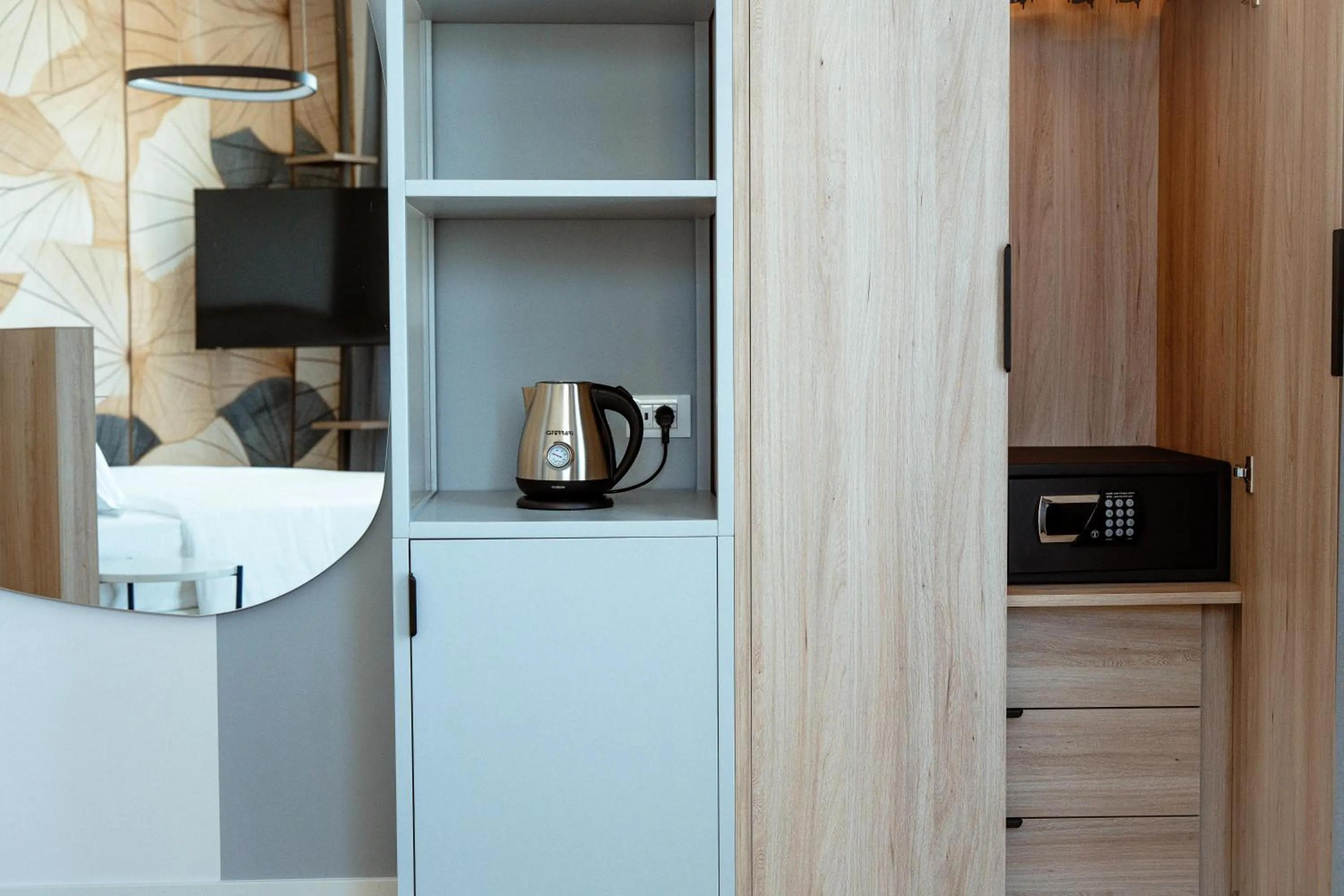 Coffee/tea facilities in Hotel Cavalieri Palace & Suites