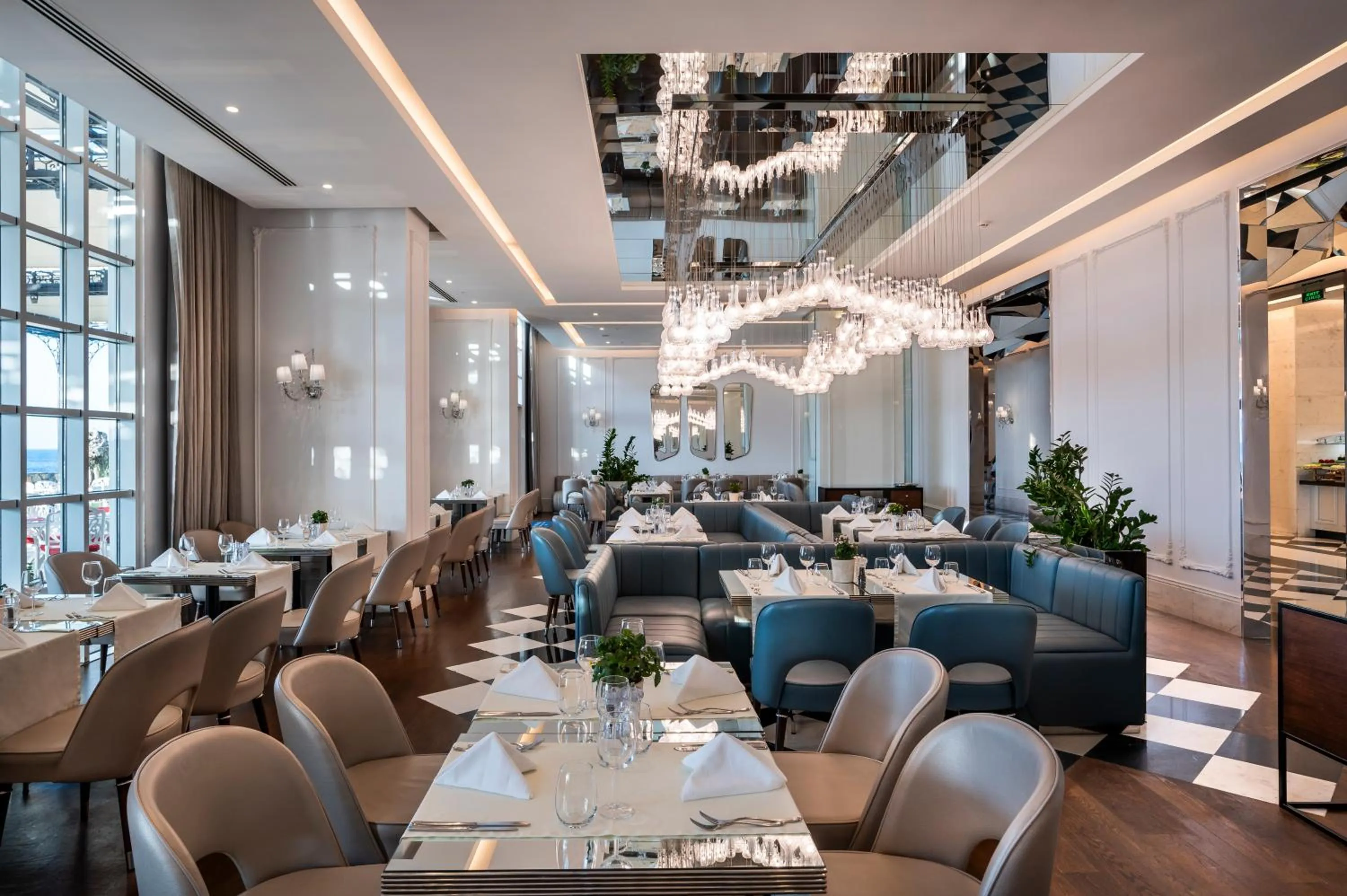 Restaurant/places to eat in Kaya Palazzo Resort & Casino