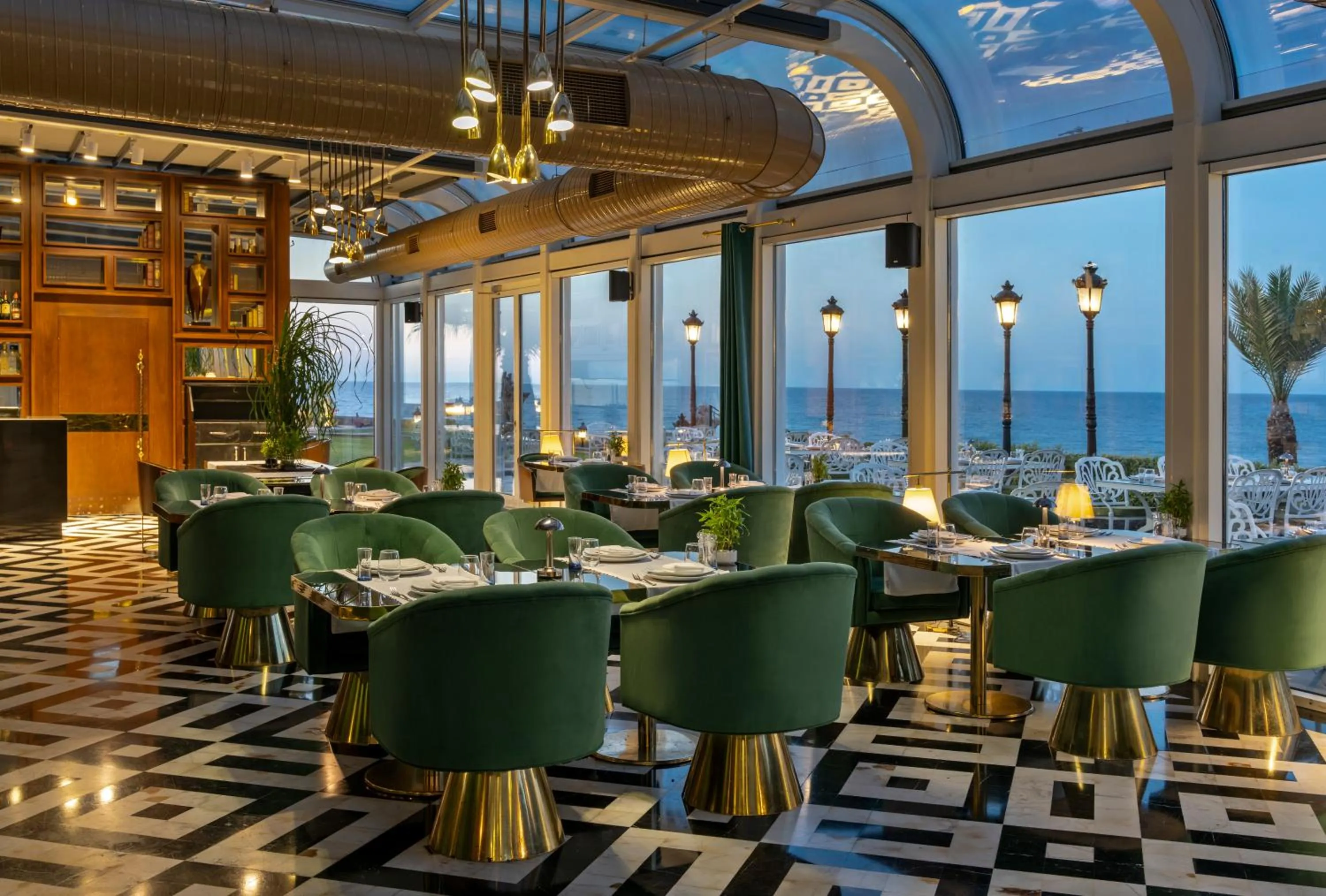 Restaurant/places to eat in Kaya Palazzo Resort & Casino