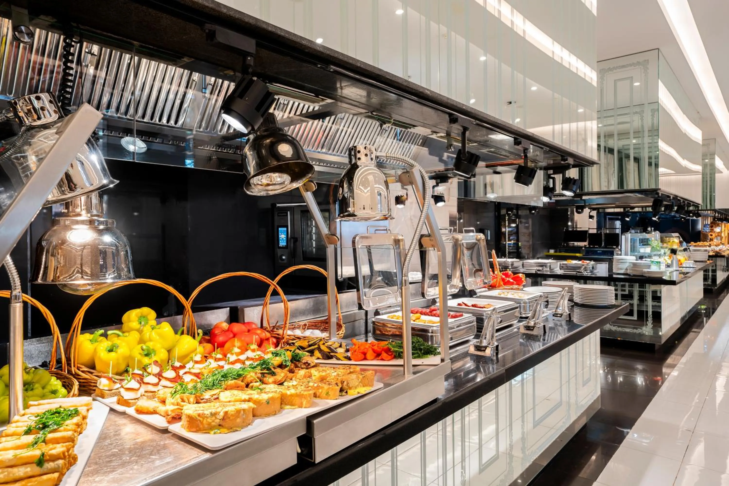 Restaurant/places to eat in Kaya Palazzo Resort & Casino