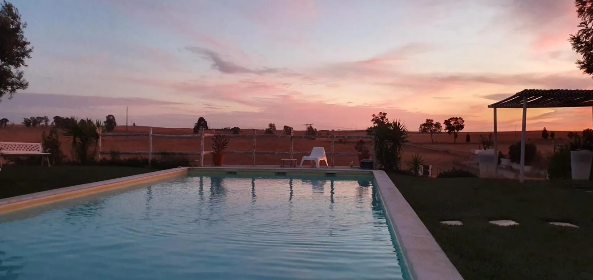Swimming pool in Monte dos Poços