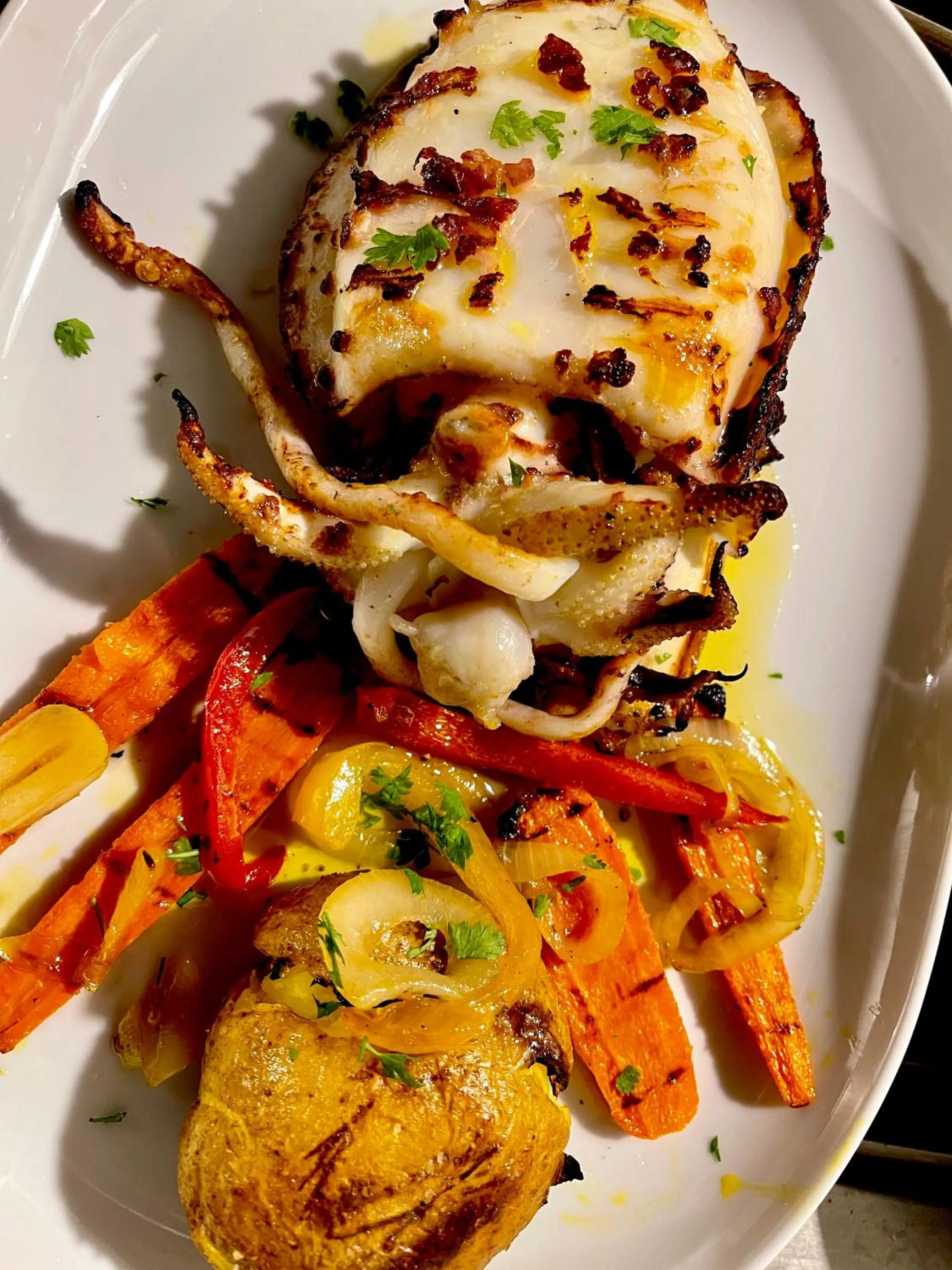 Restaurant/places to eat in Monte dos Poços