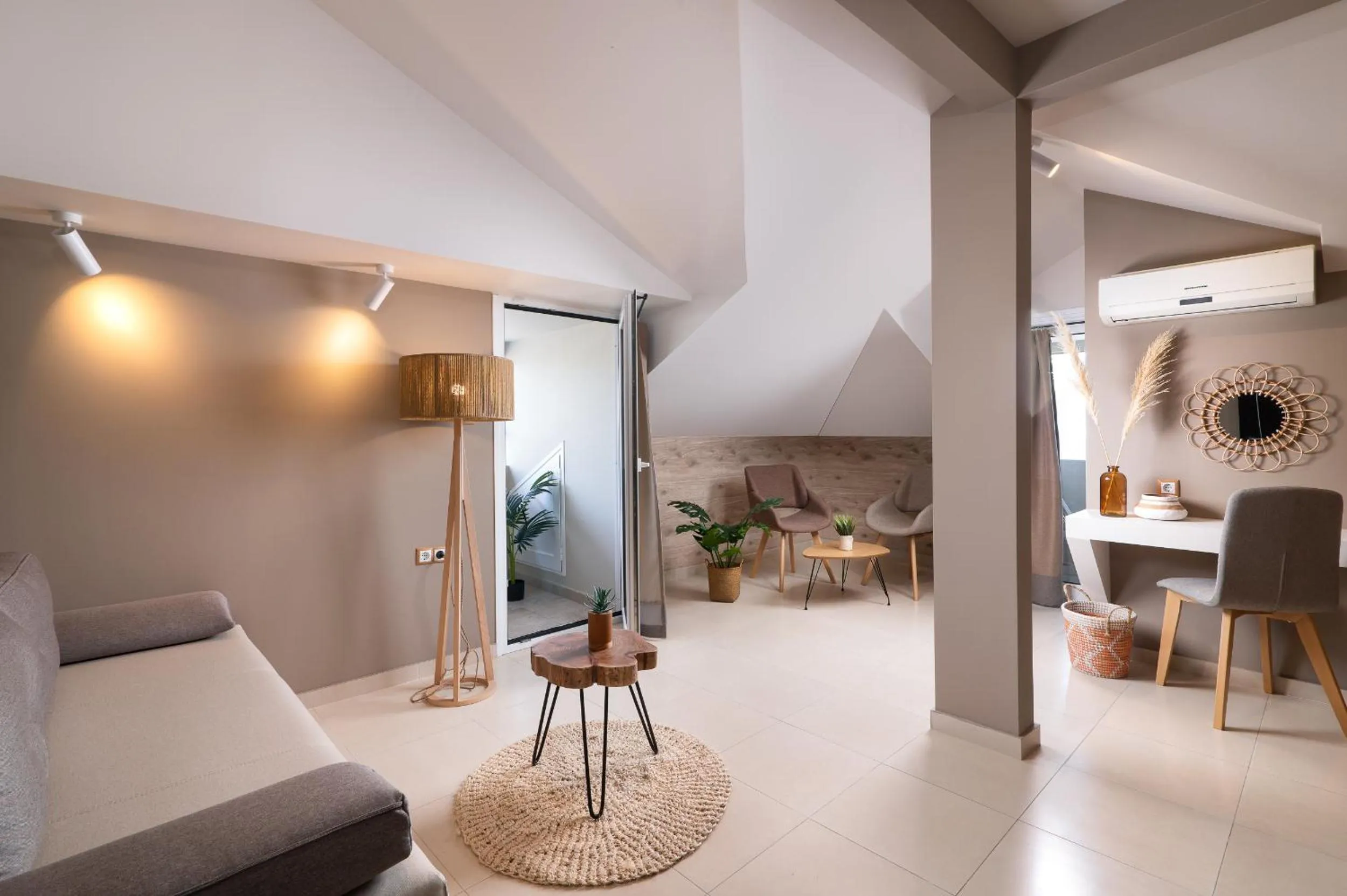 Photo of the whole room, Bed in ELLE Rooms & Suites