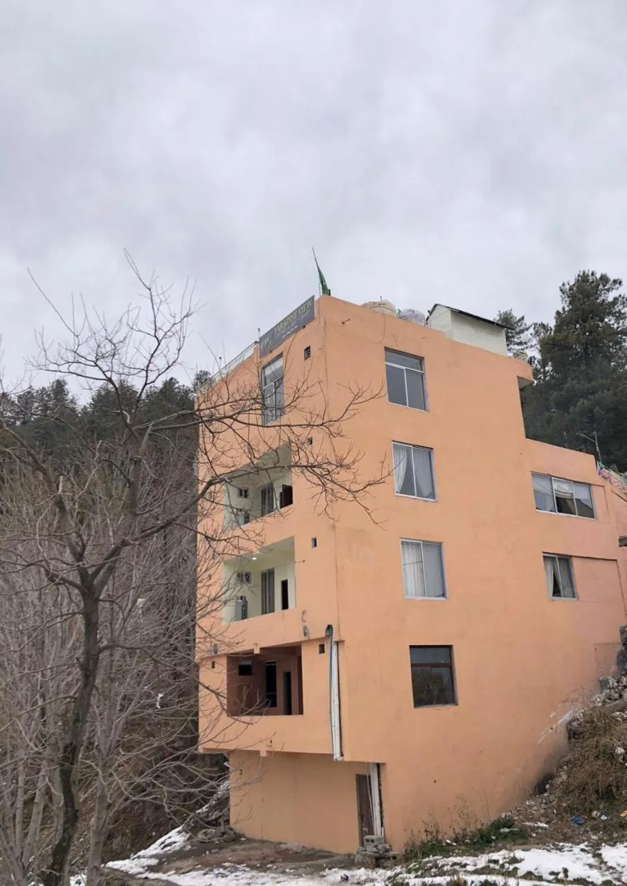 Property building in Paradise View Hotel & Restaurant