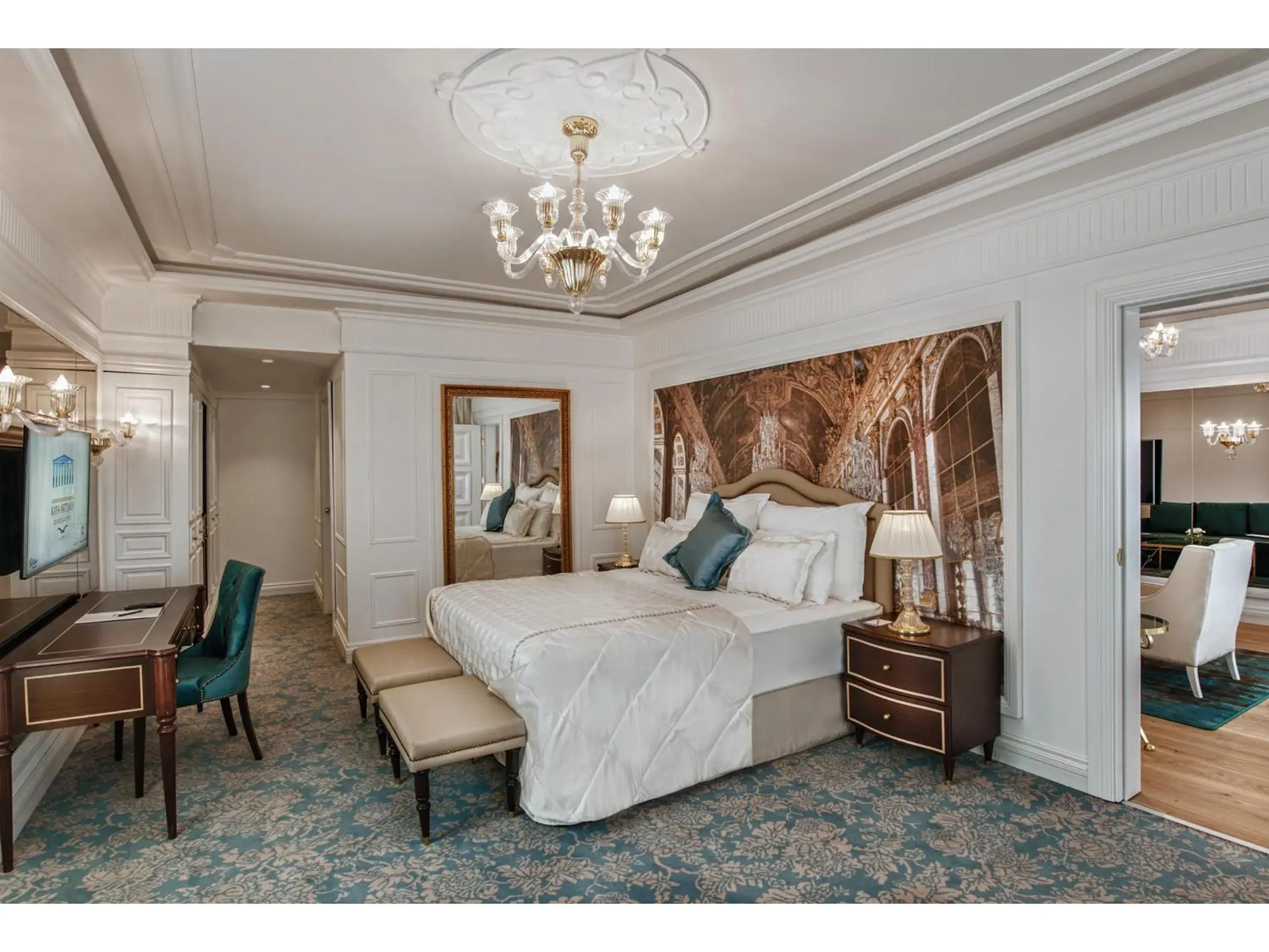 Junior Suite in Kaya Artemis Resort & Casino Junior Suite in Kaya Artemis Resort & Casino