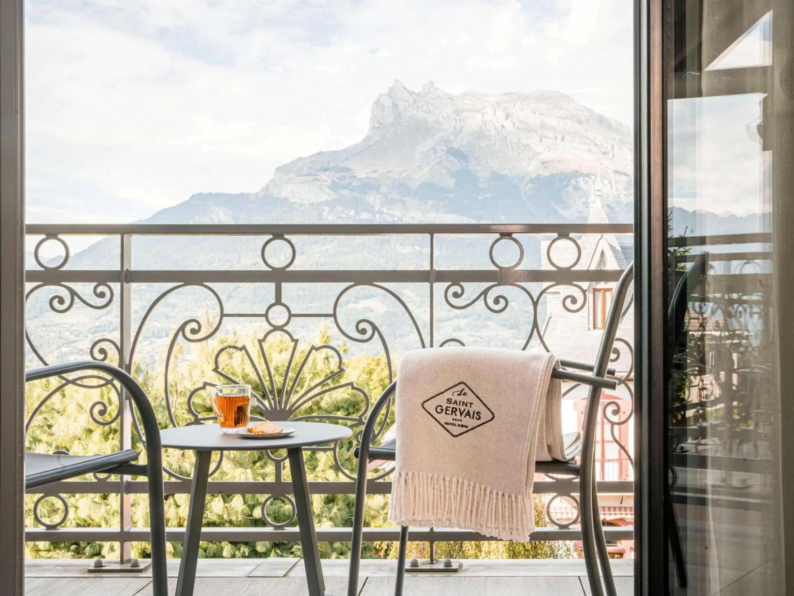 Suite with One Double and Two Twin Beds in Le Saint Gervais Hotel & Spa Handwritten Collection Suite with One Double and Two Twin Beds in Le Saint Gervais Hotel & Spa Handwritten Collection