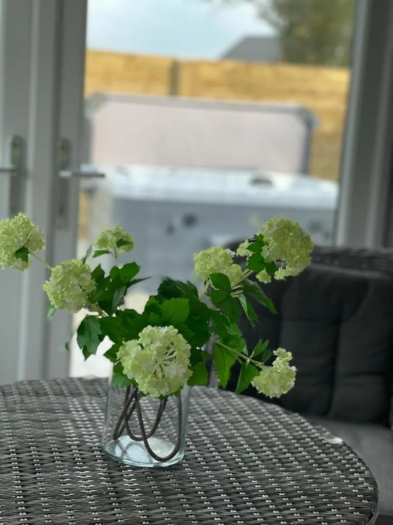 Hot Tub in Walsh's Mill Lodges & Linen House