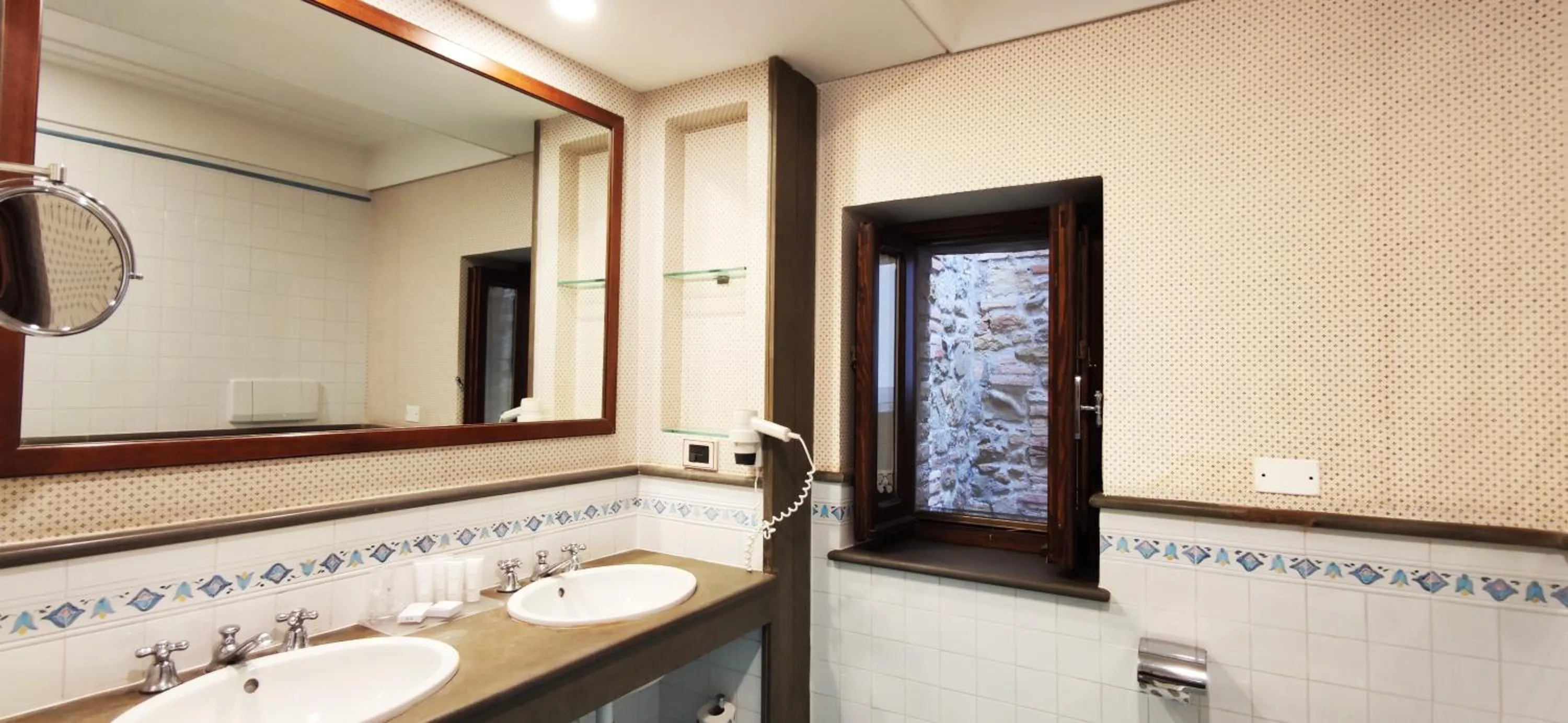 Bathroom in Relais Il Canalicchio Country Resort & SPA