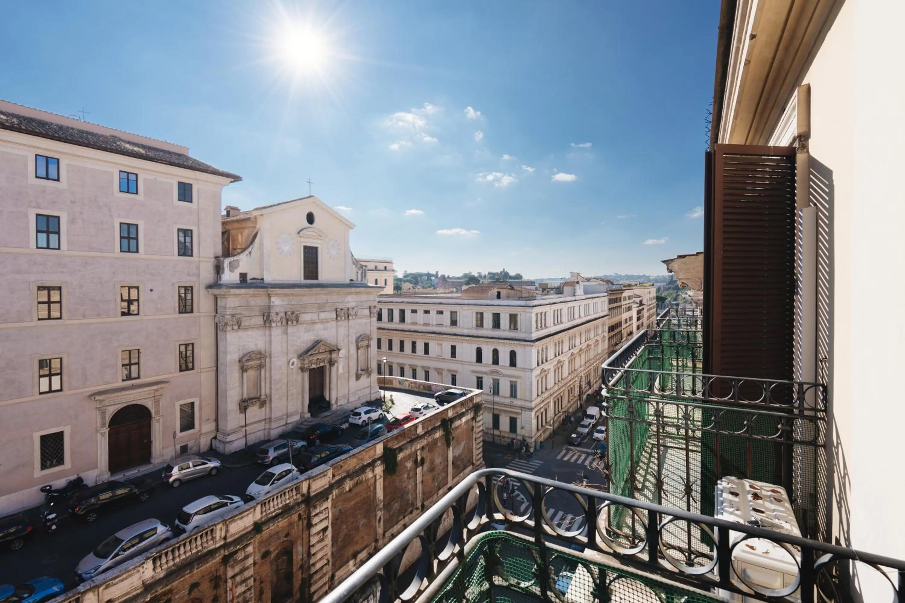 Property building in Hotel Centro Cavour Roma