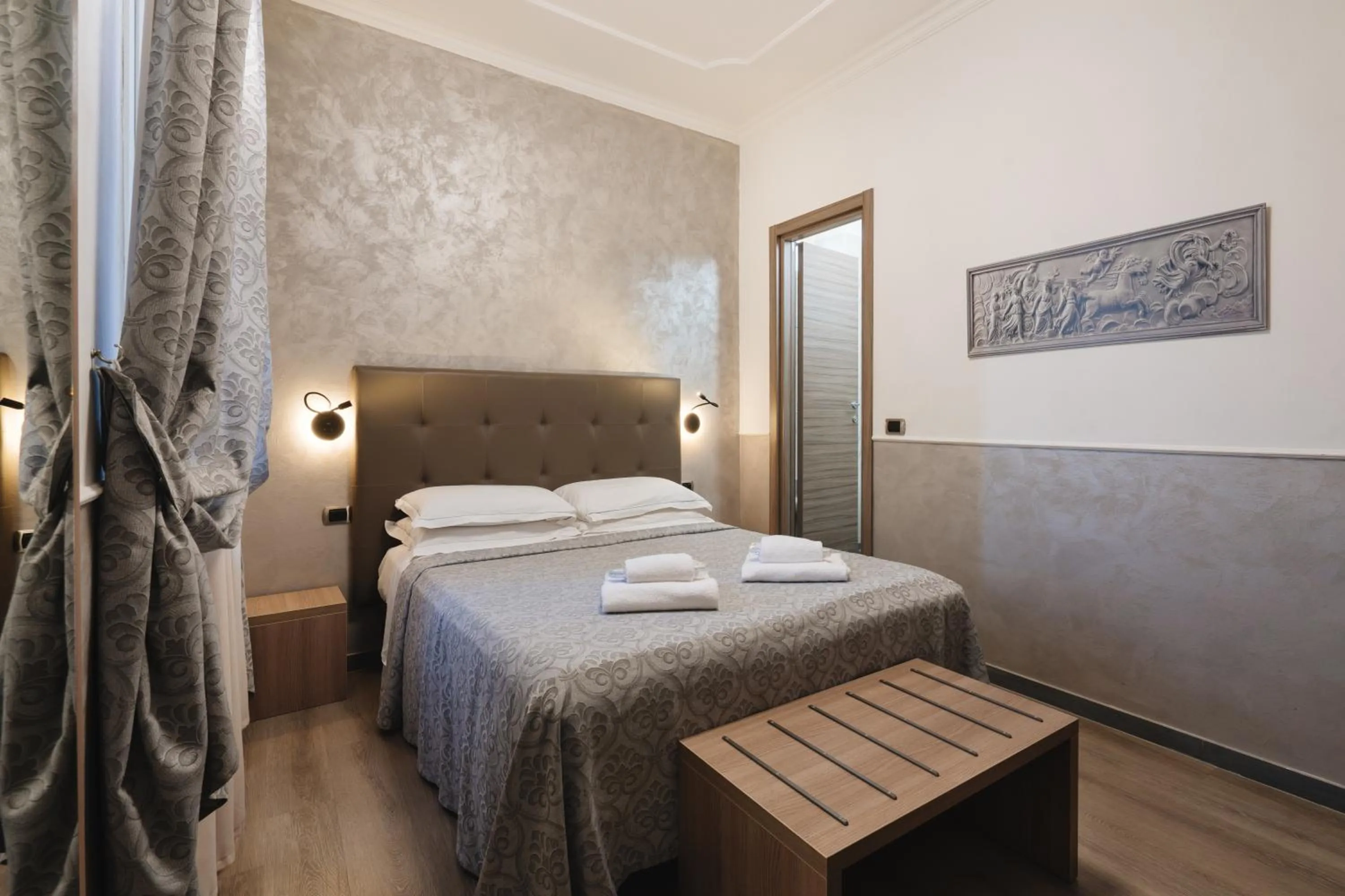 Bedroom, Bed in Hotel Centro Cavour Roma