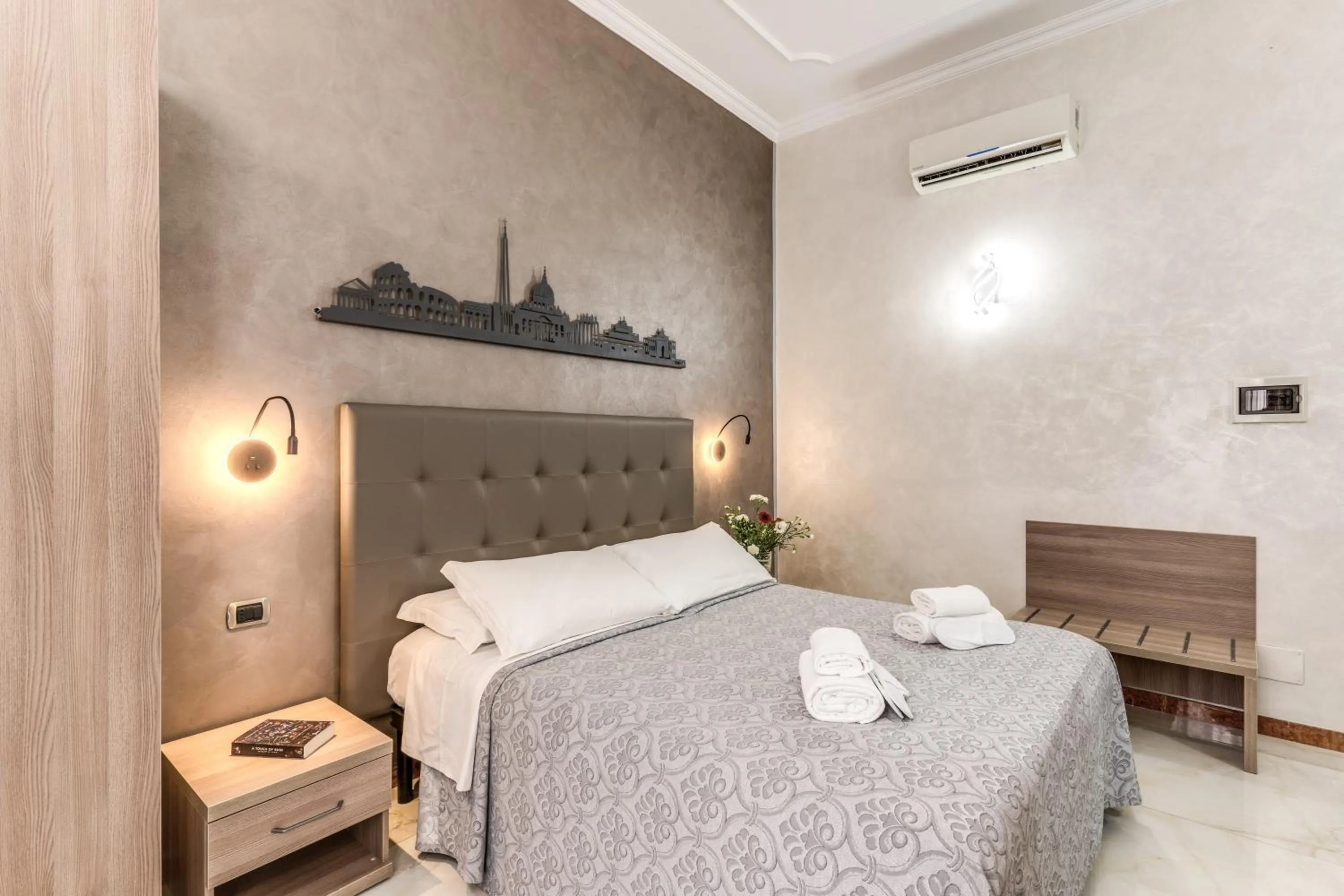Bed in Hotel Centro Cavour Roma