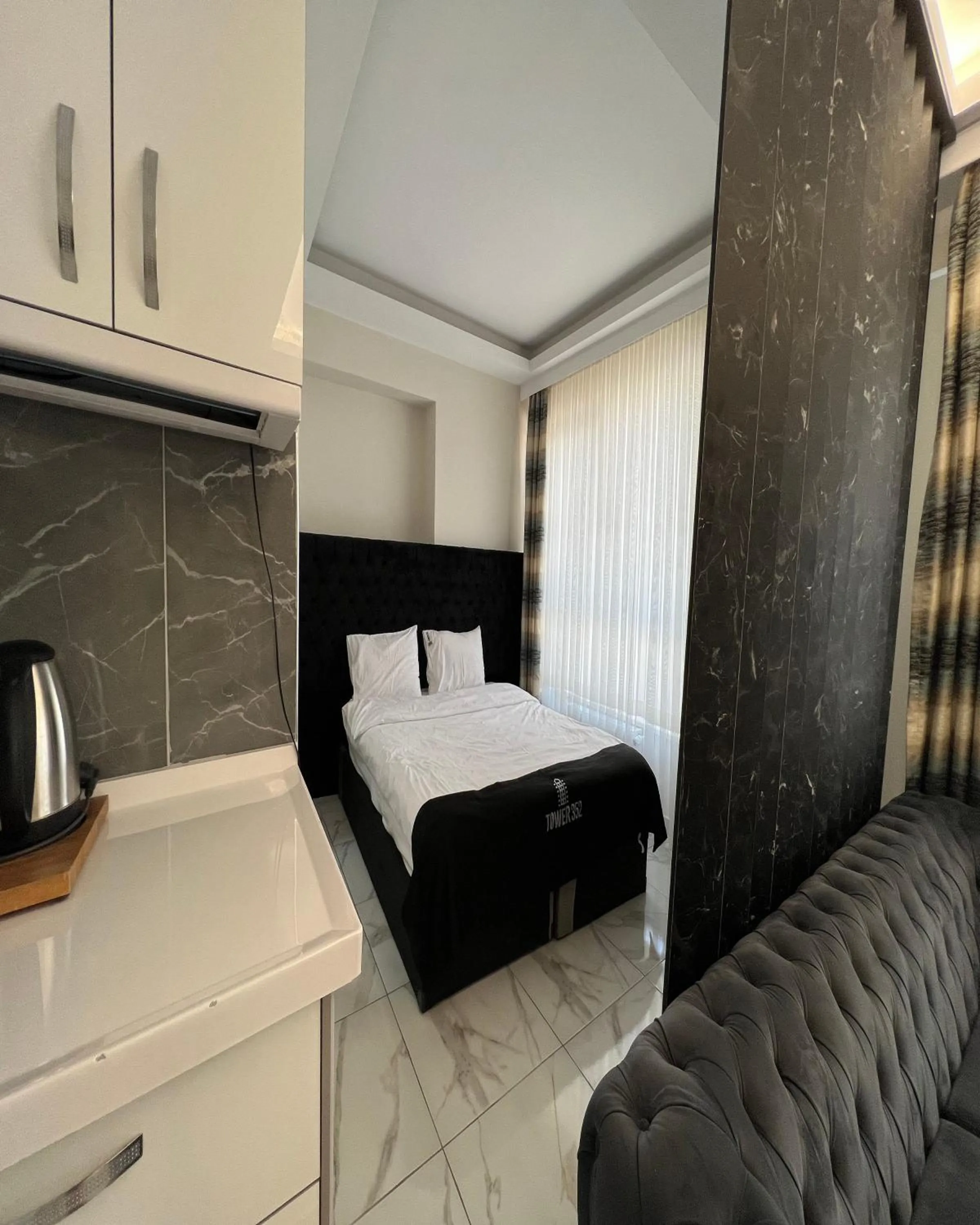 Massage, Bed in Tower352