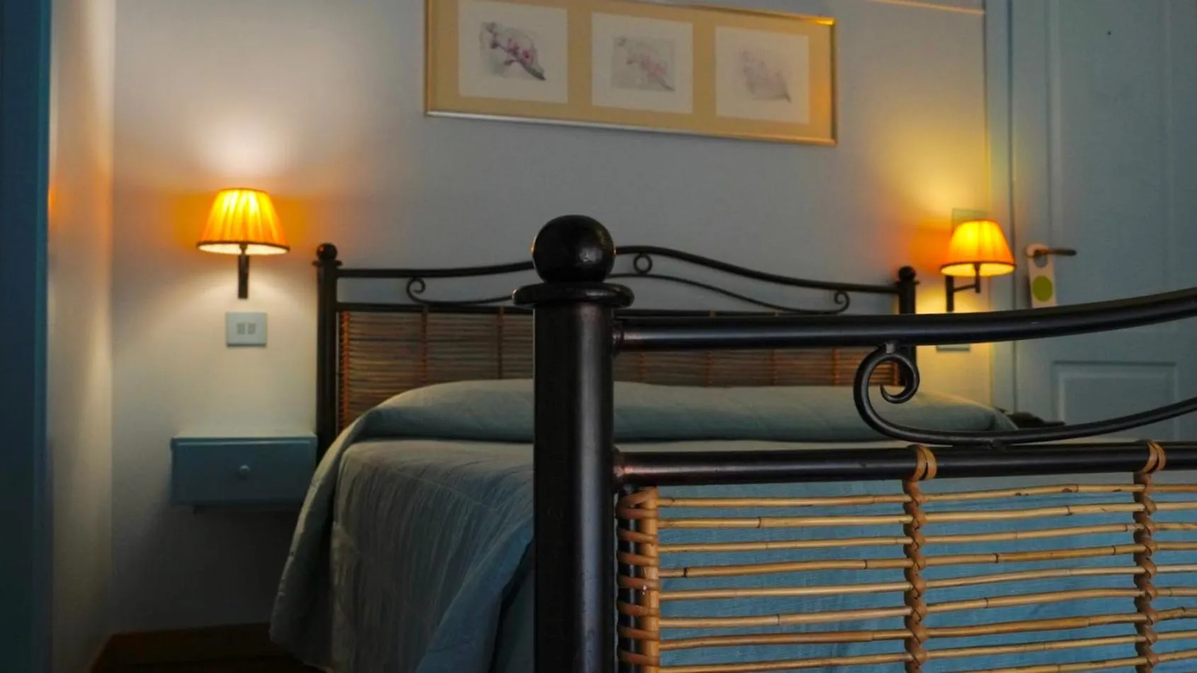 Bed in Lilium Boutique Hotel