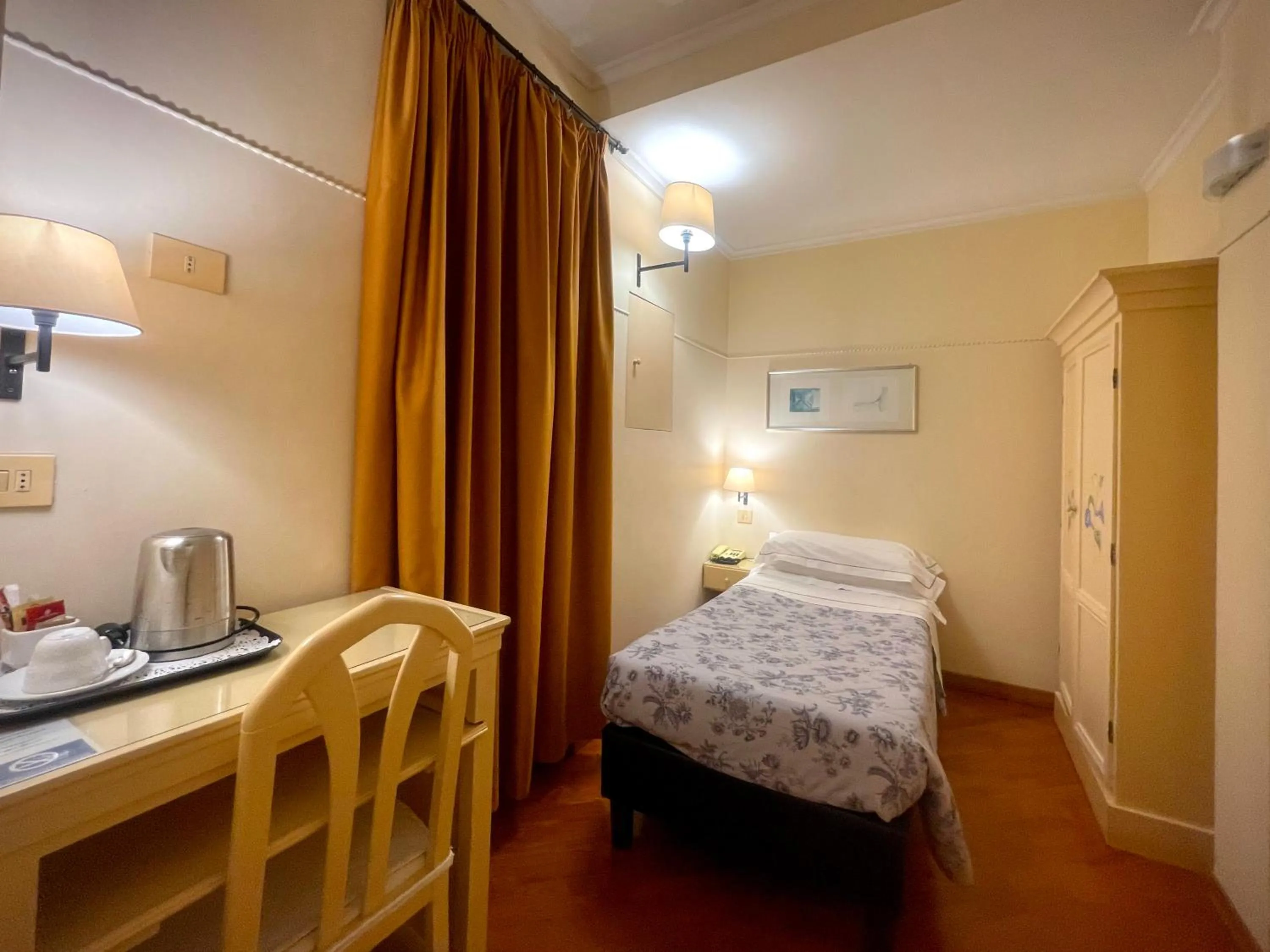 Bed in Lilium Boutique Hotel