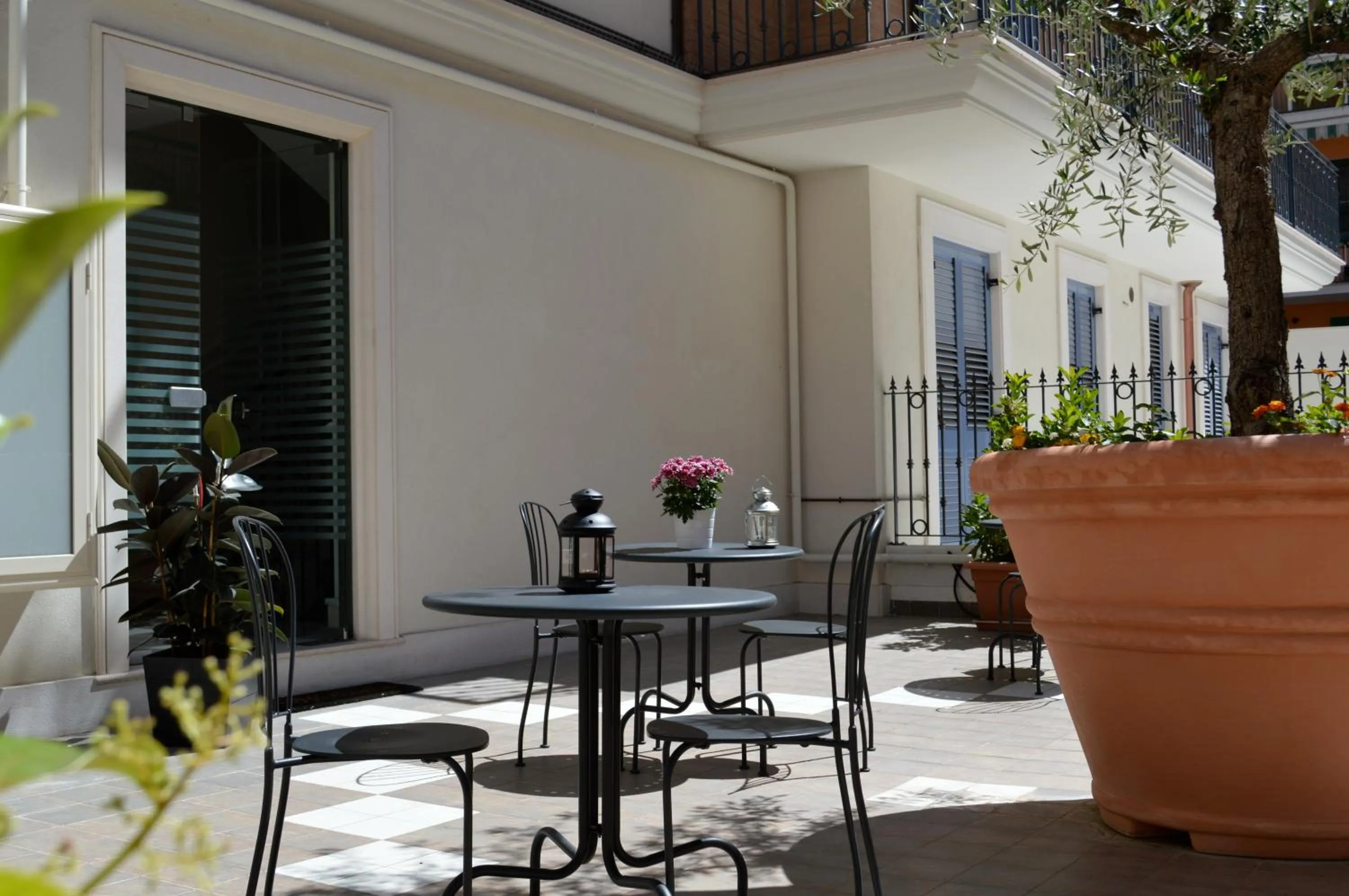 Facade/entrance in Le Residenze di Via Lo Re