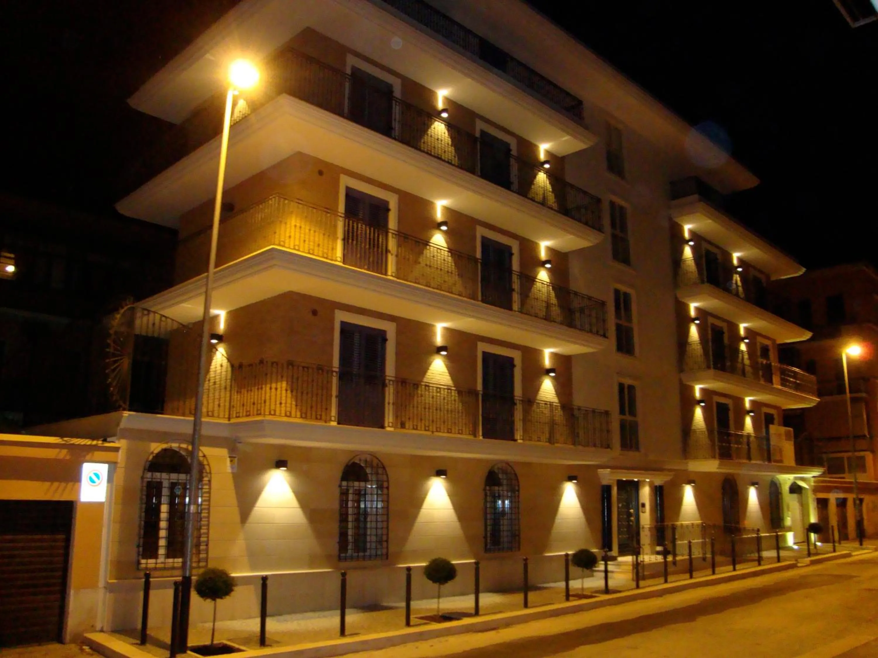 Facade/entrance in Le Residenze di Via Lo Re